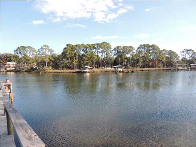 BOTANY BAYOU - Land