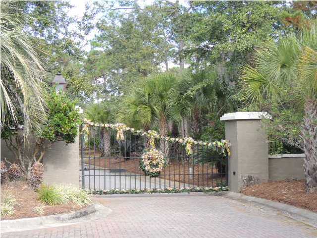 BOTANY BAYOU - Land