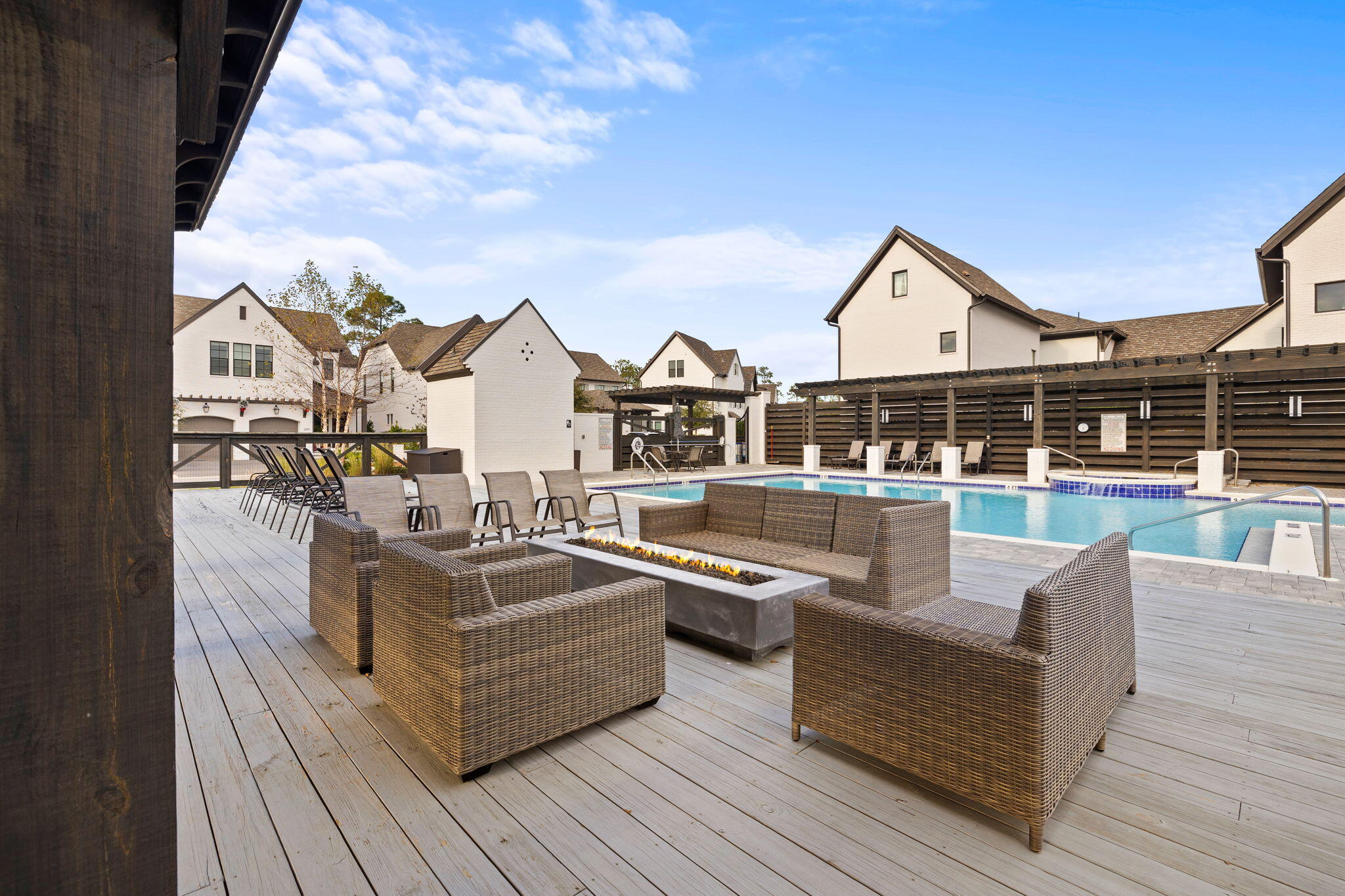 RIDGEWALK - Residential