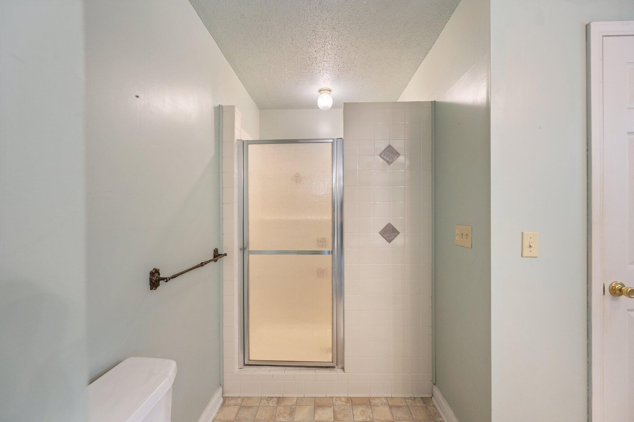 KENNEDY LAKES 1ST ADDN - Residential