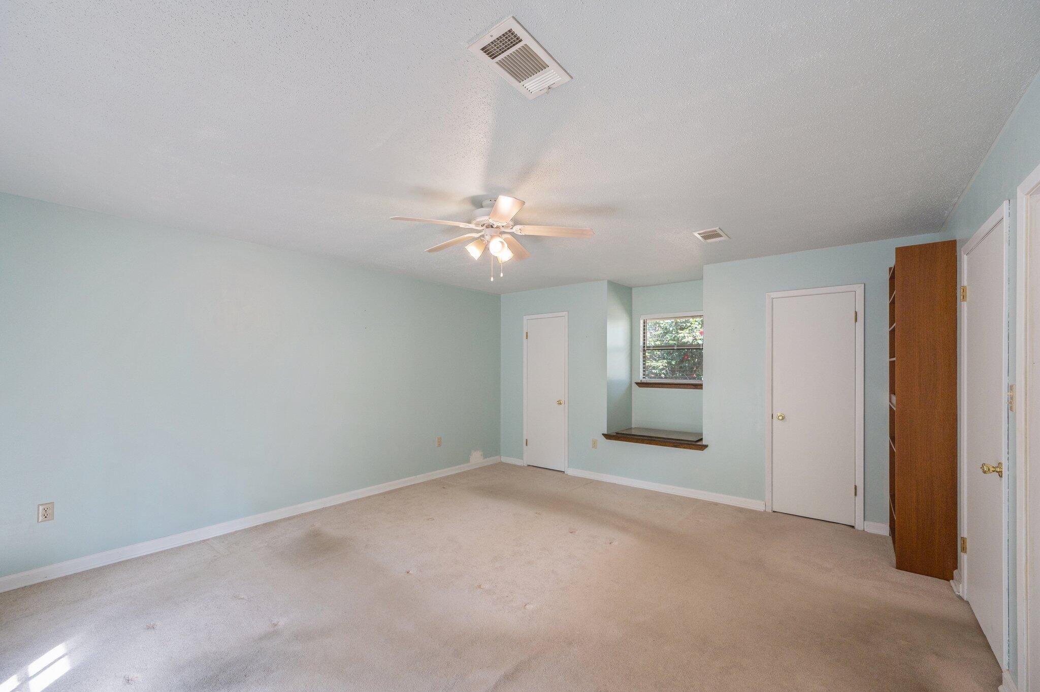 KENNEDY LAKES 1ST ADDN - Residential