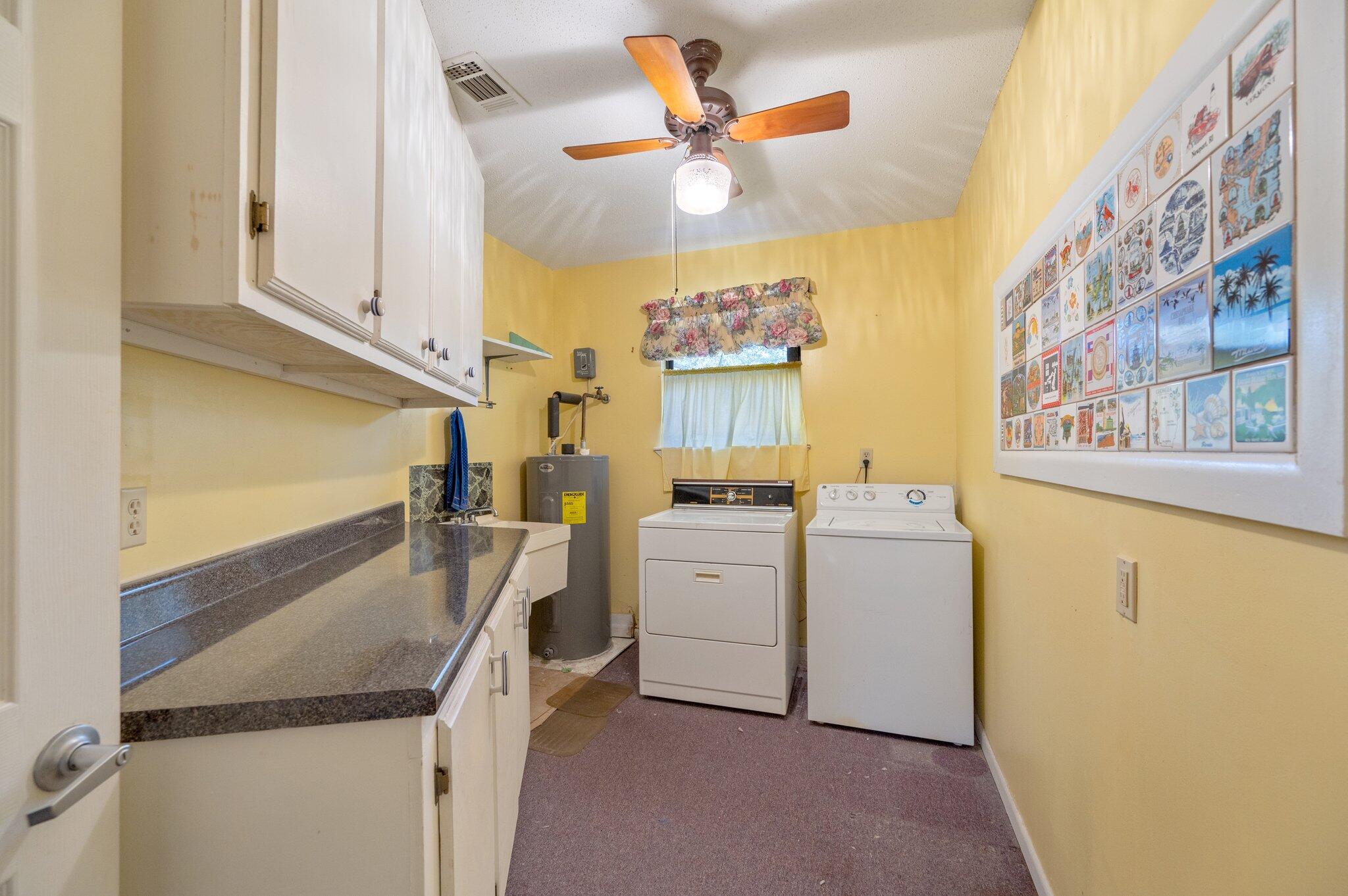 KENNEDY LAKES 1ST ADDN - Residential