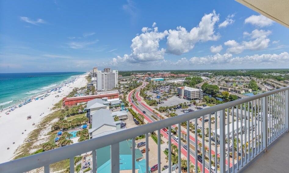 MAJESTIC BEACH TOWERS I - Residential