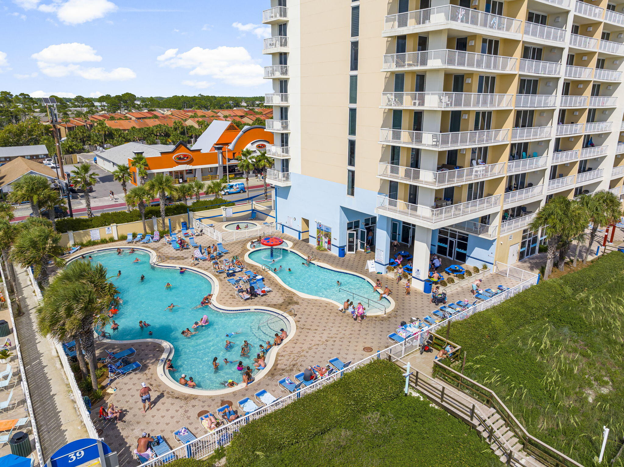 MAJESTIC BEACH TOWERS I - Residential