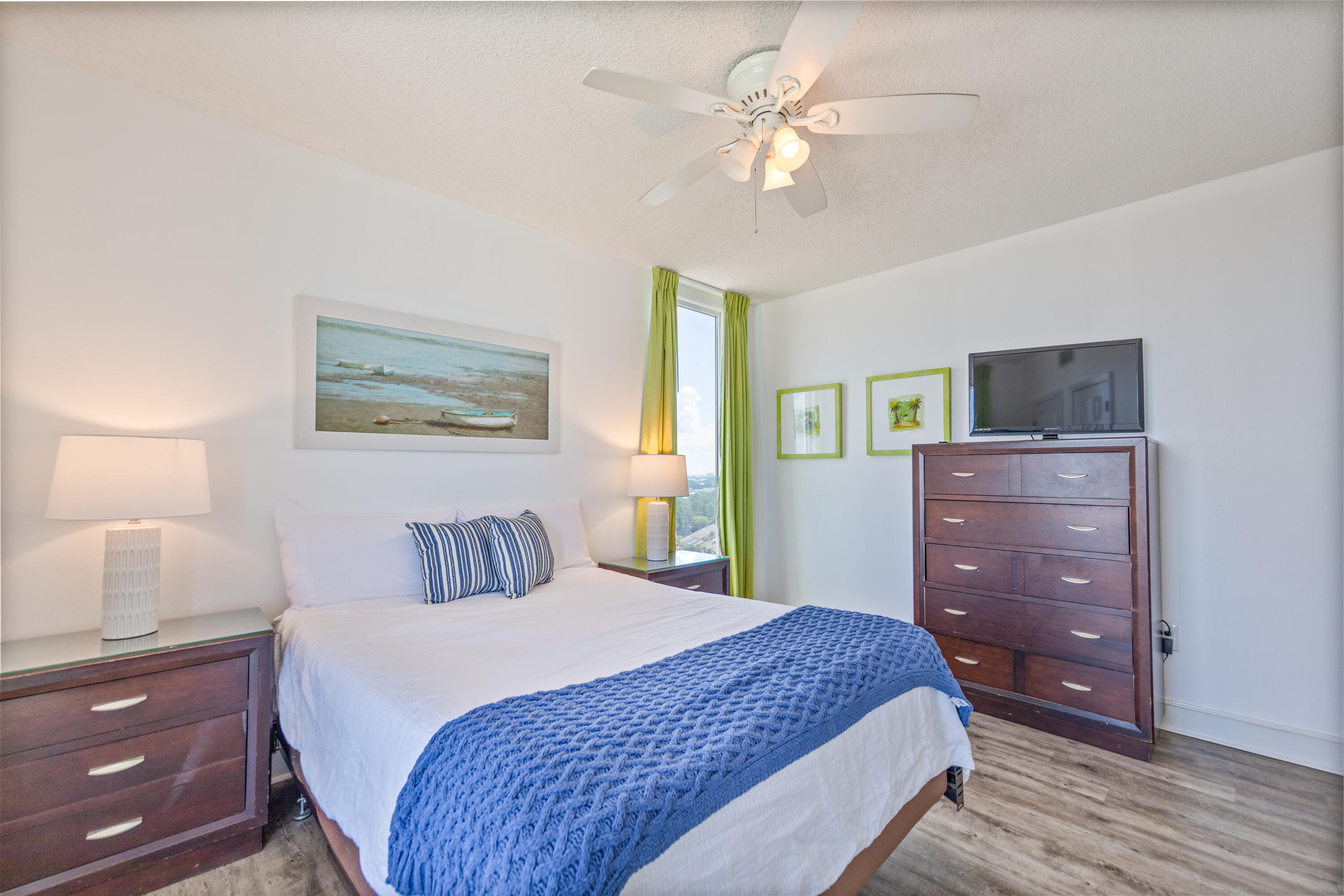 MAJESTIC BEACH TOWERS I - Residential
