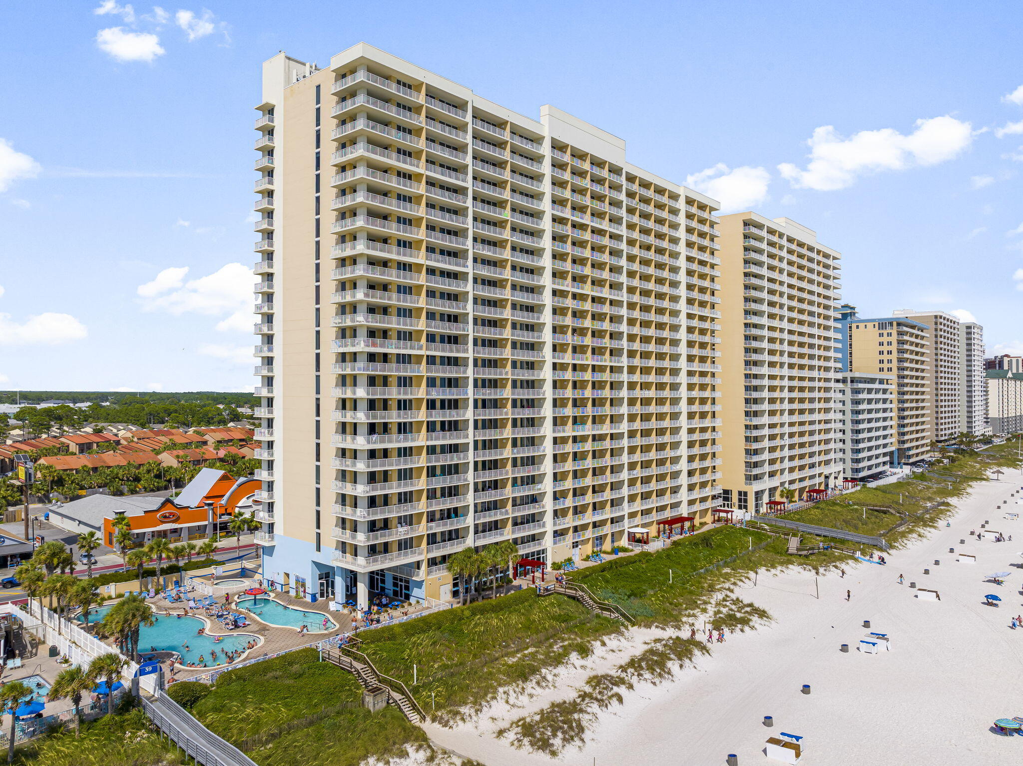MAJESTIC BEACH TOWERS I - Residential