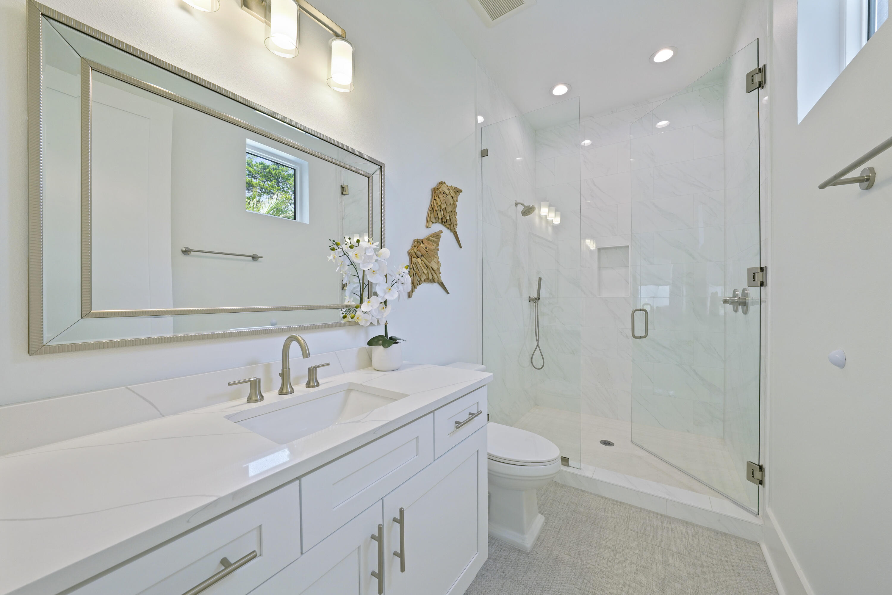 393 County hwy - Residential
