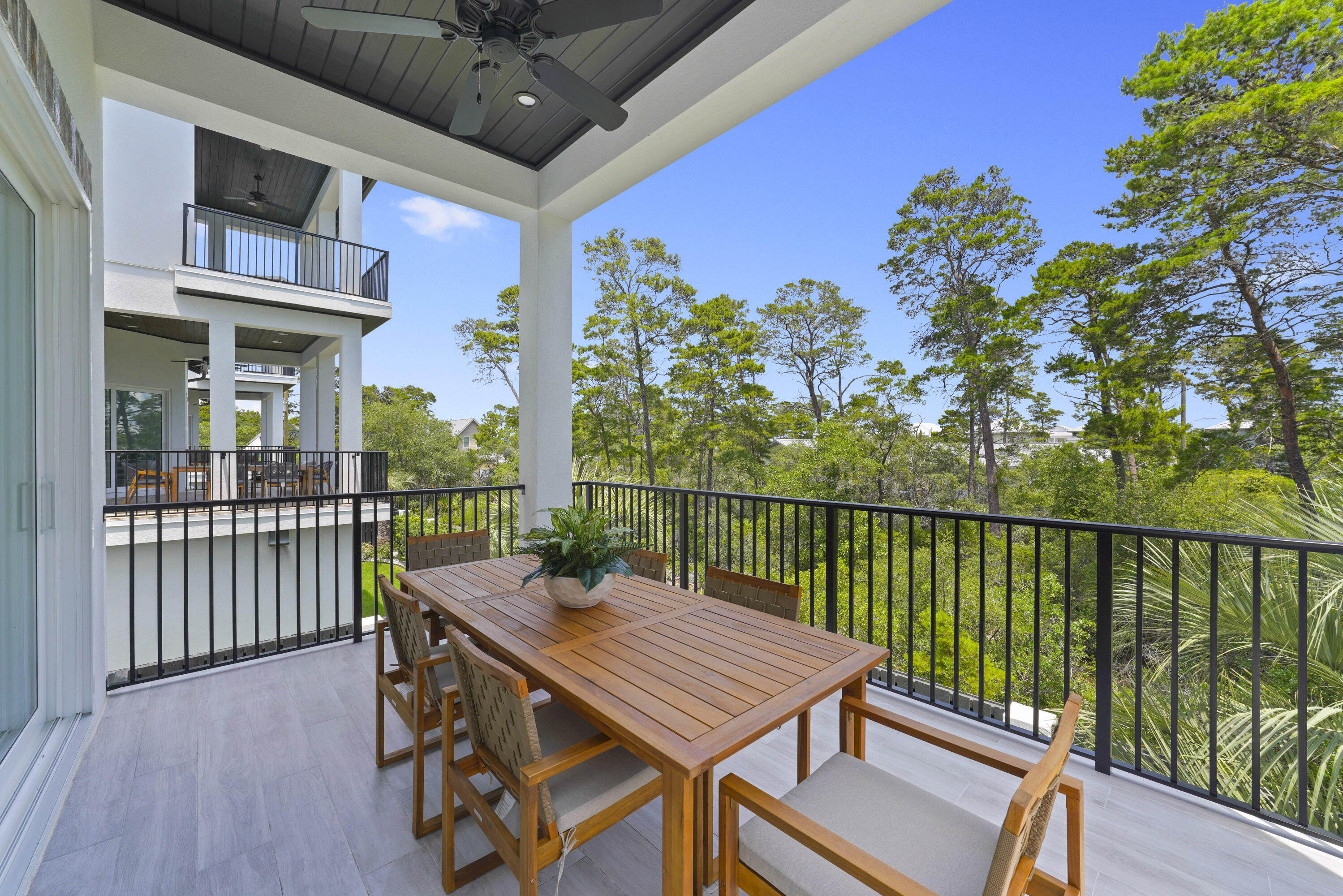 393 County hwy - Residential