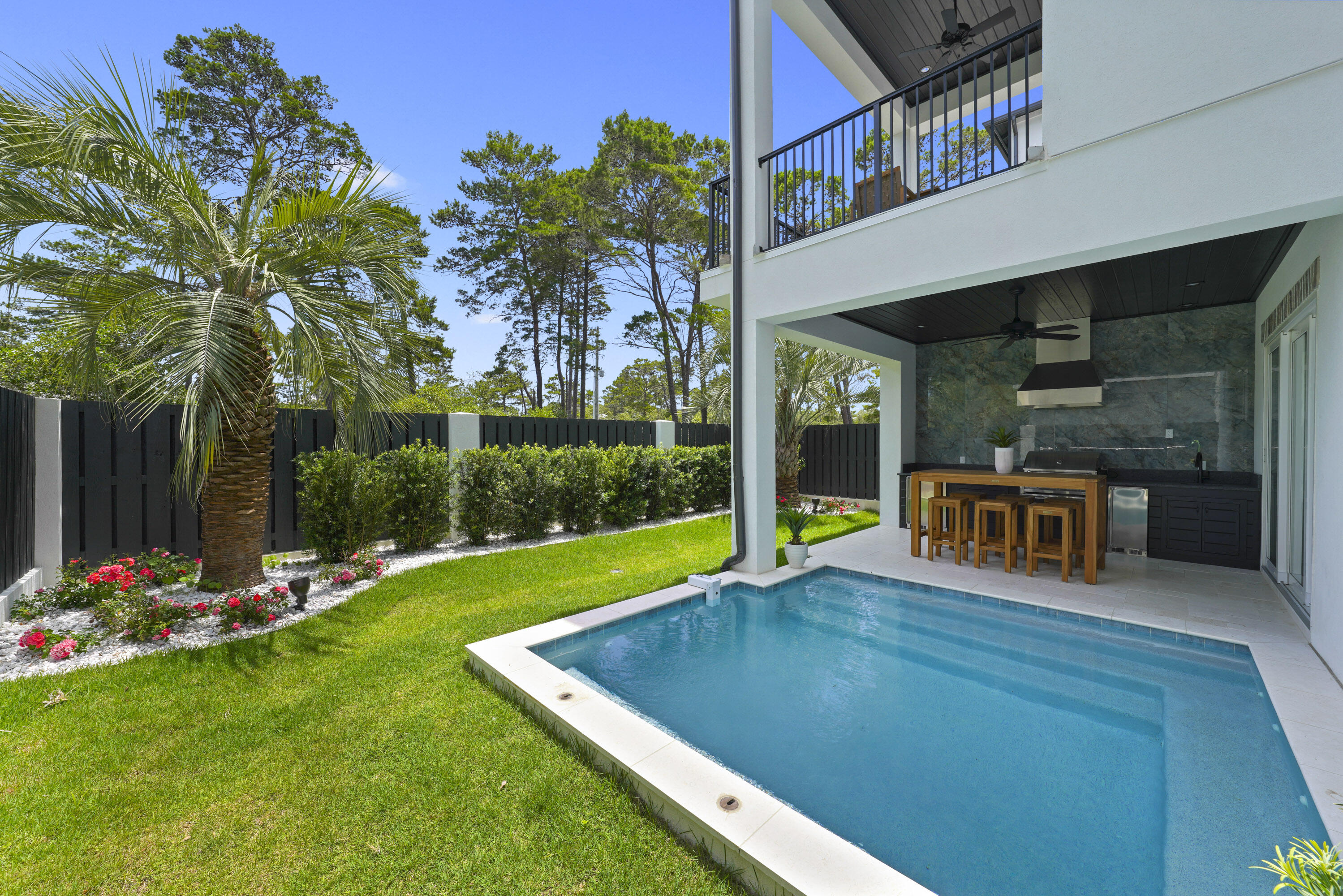 393 County hwy - Residential
