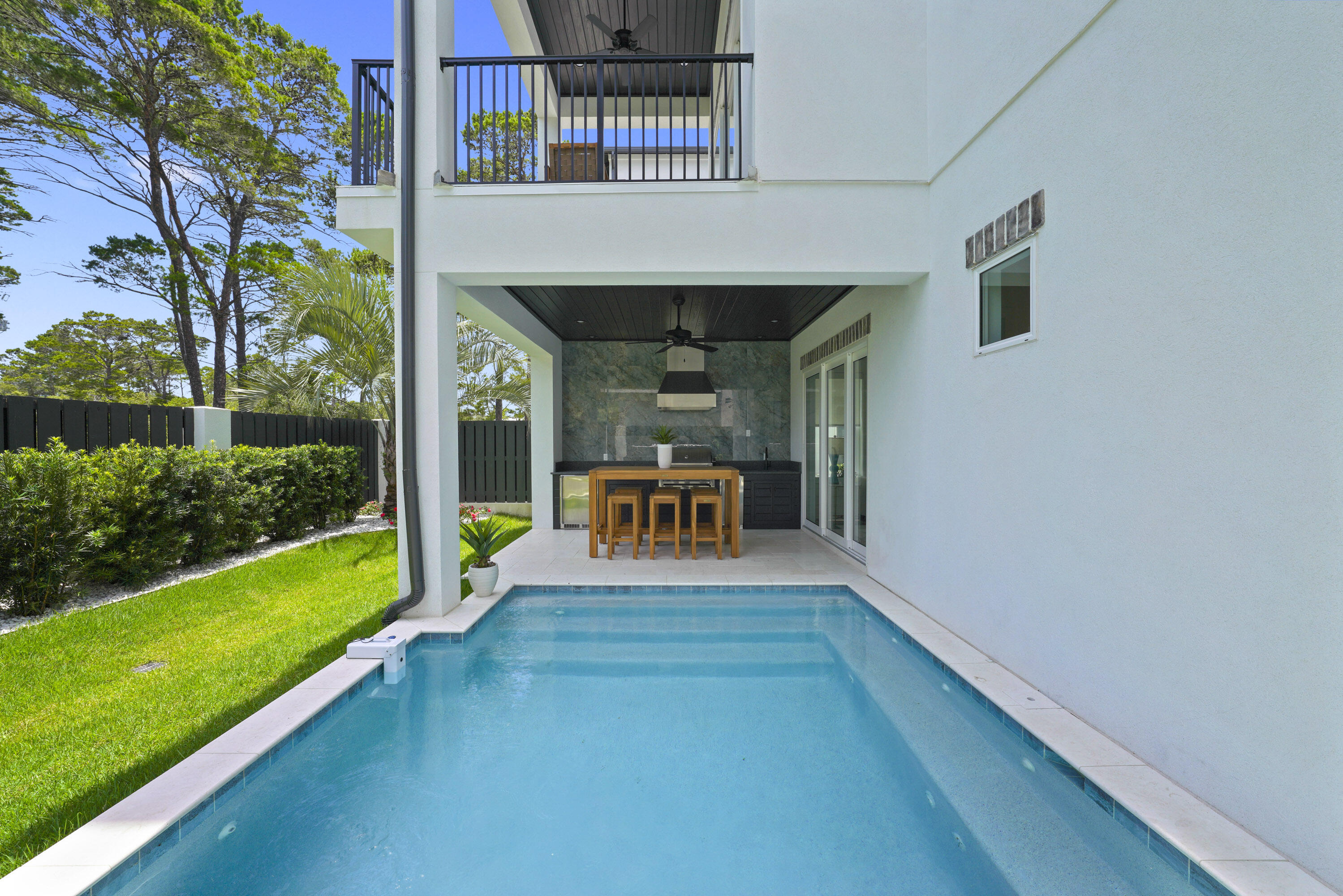 393 County hwy - Residential