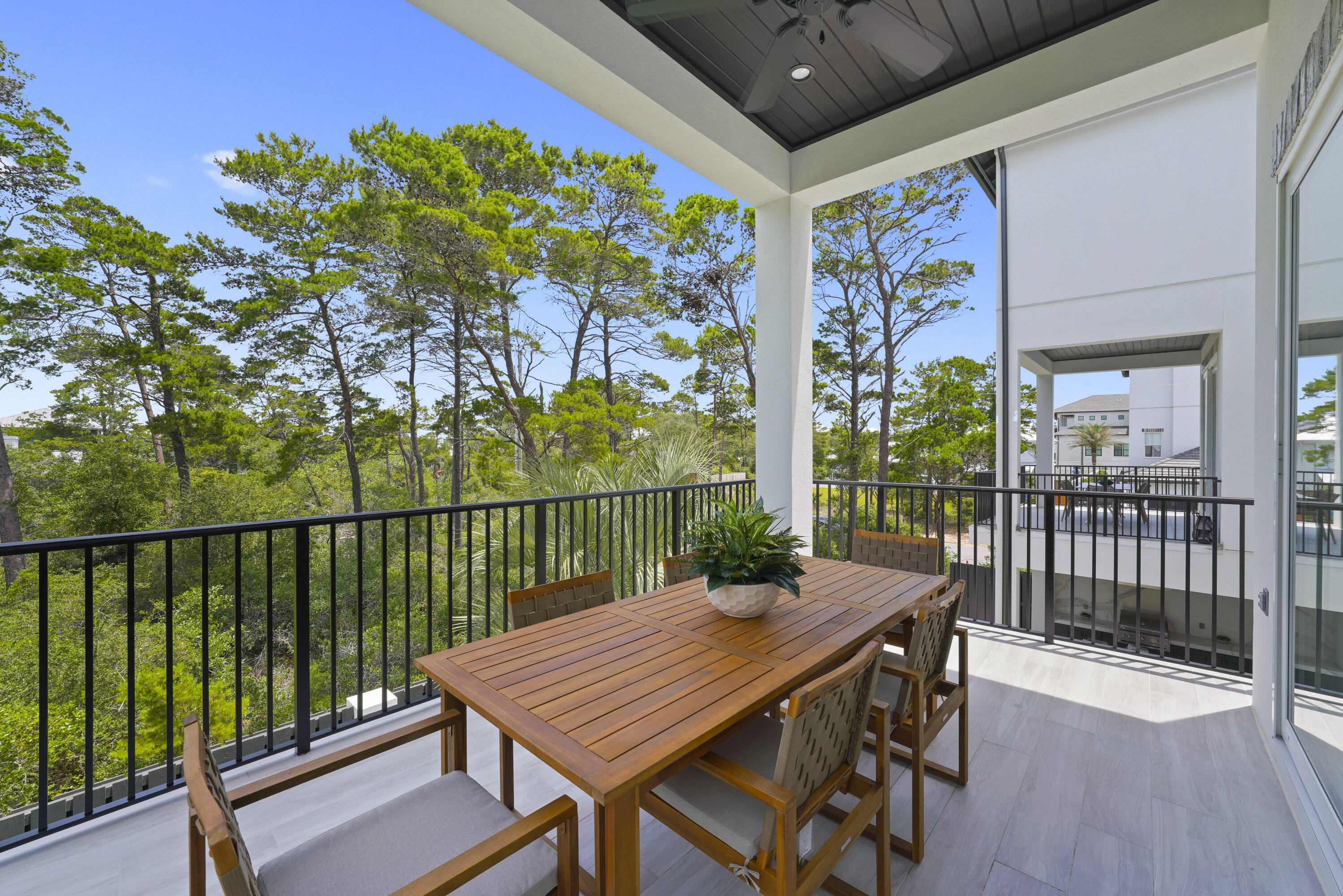 393 County hwy - Residential