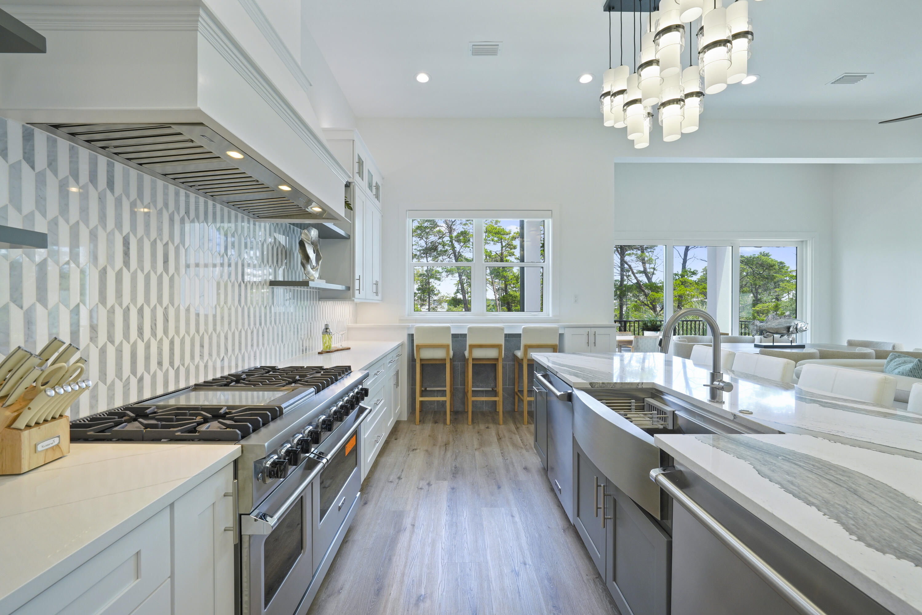 393 County hwy - Residential