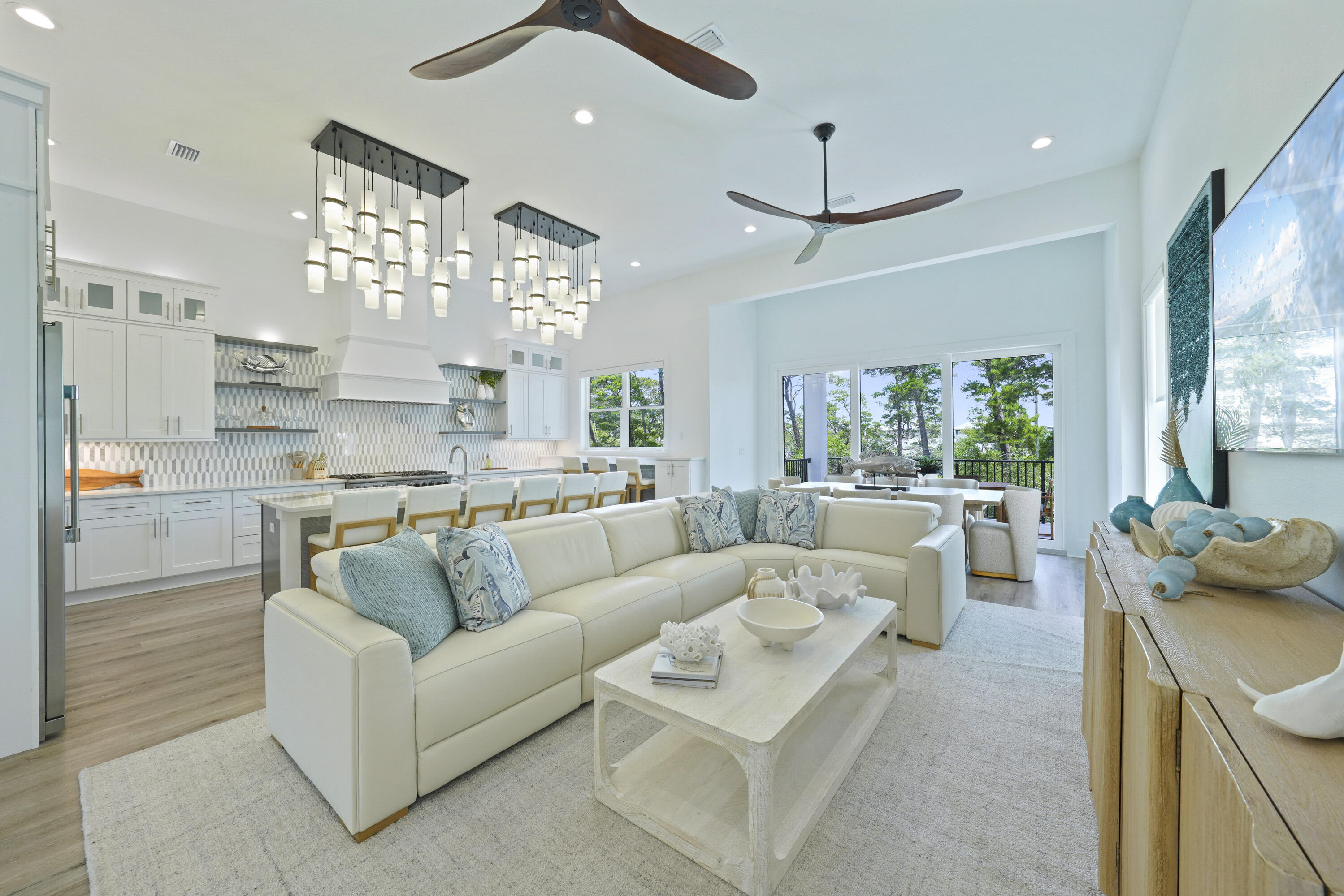 393 County hwy - Residential
