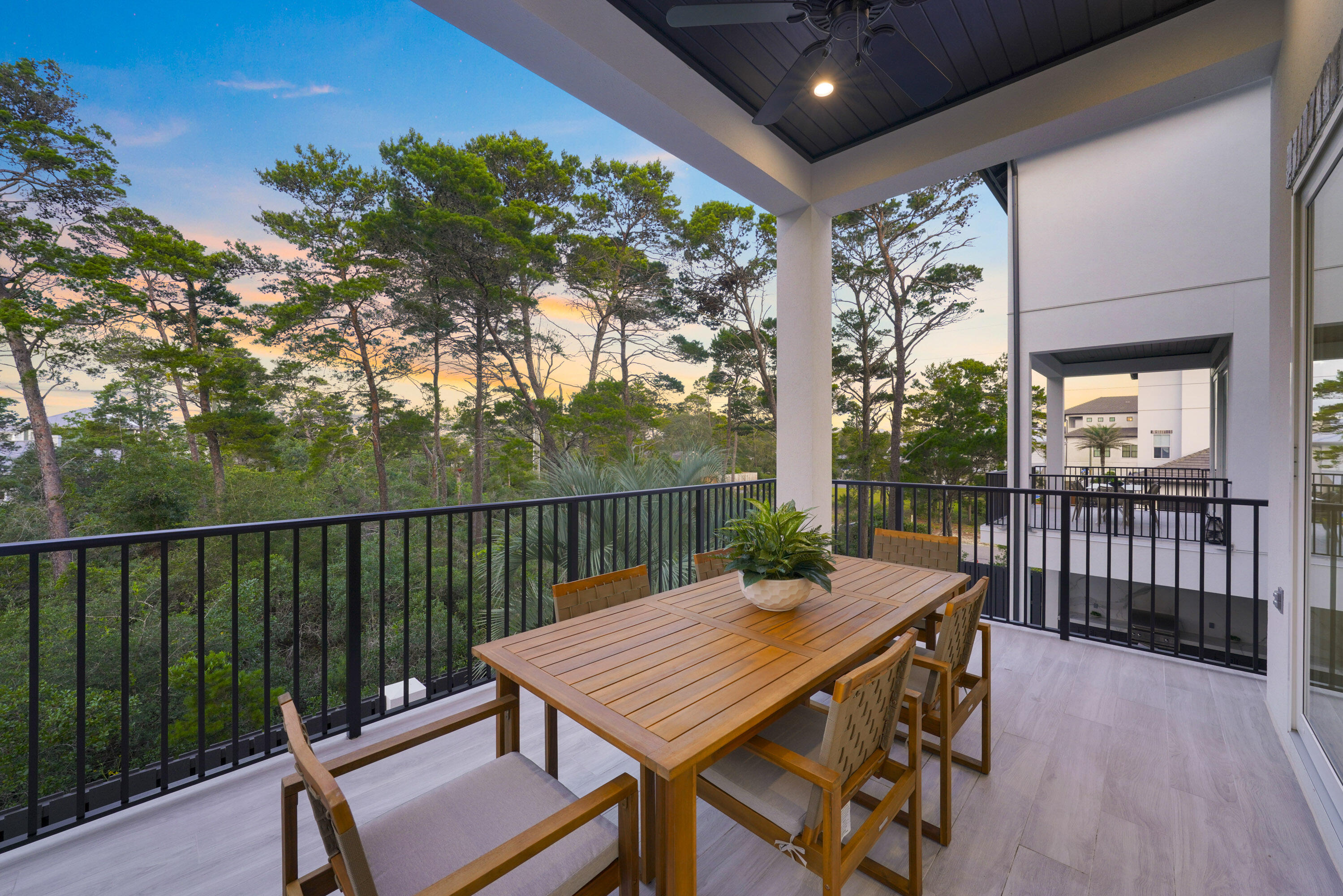 393 County hwy - Residential
