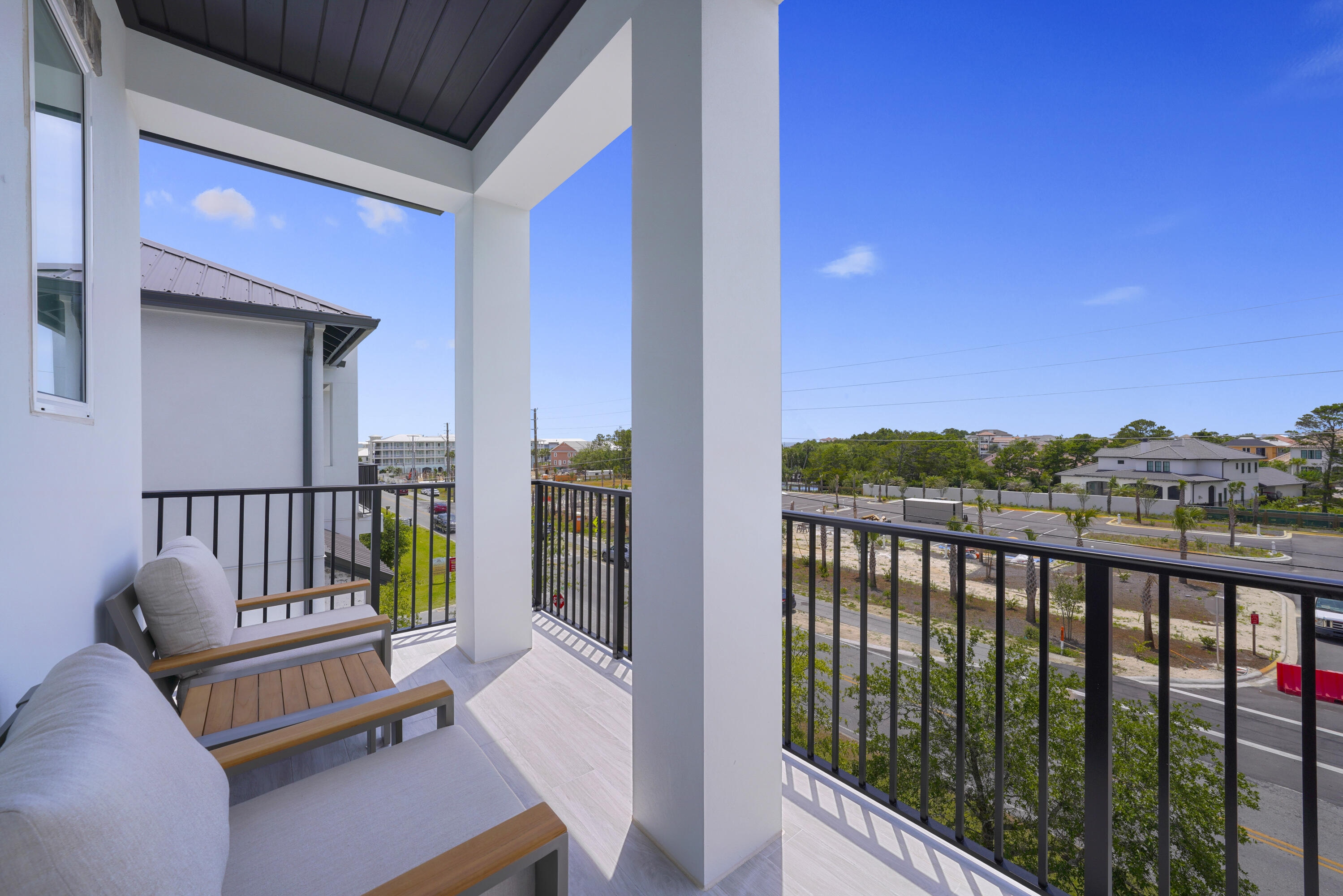 393 County hwy - Residential