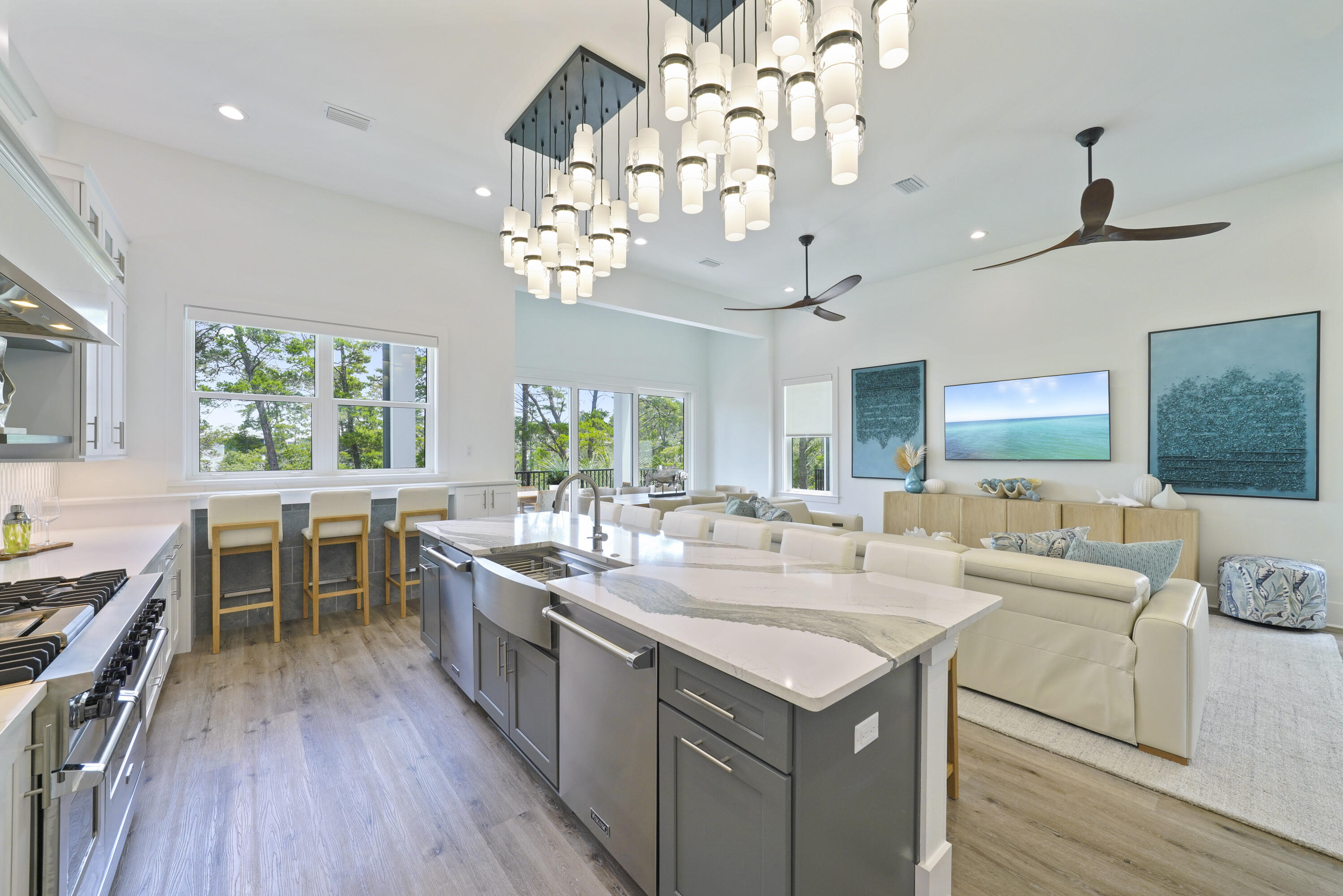 393 County hwy - Residential