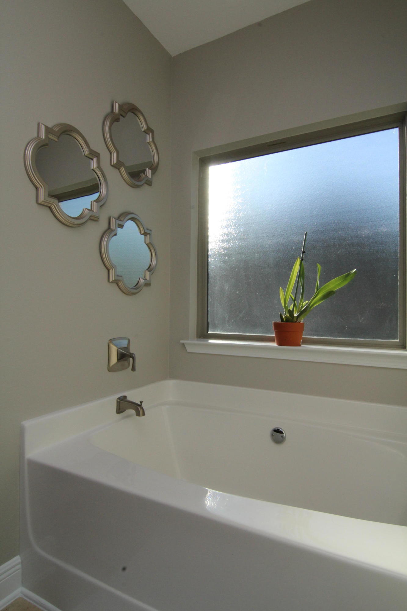 WINDSOR ESTATES - Residential