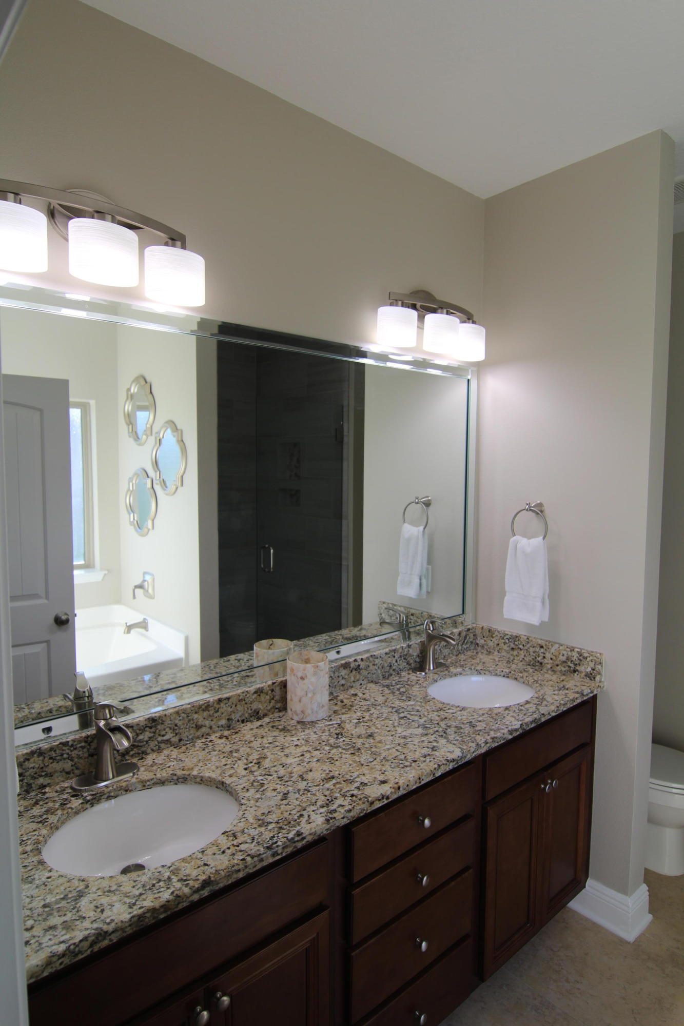 WINDSOR ESTATES - Residential