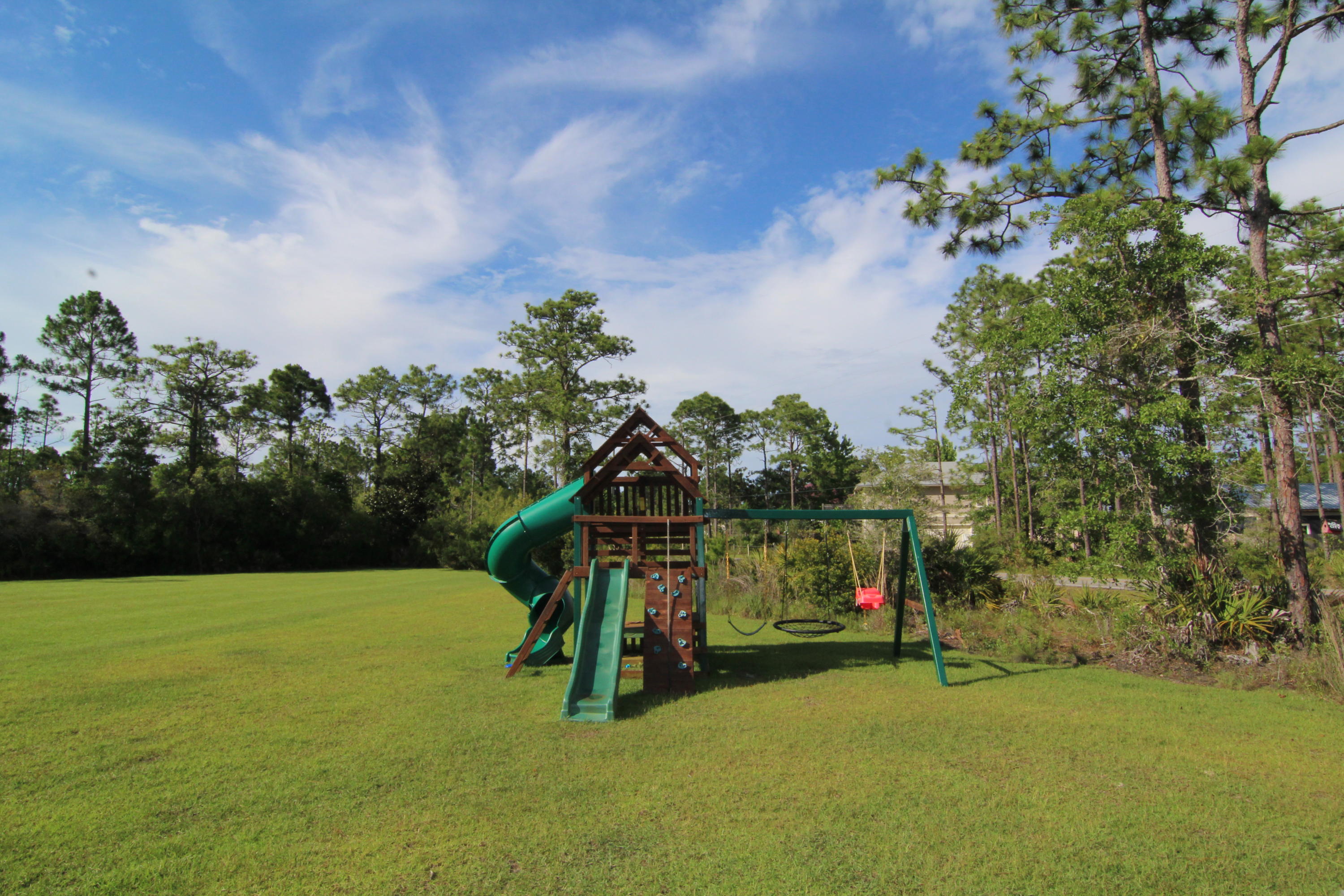 WINDSOR ESTATES - Residential