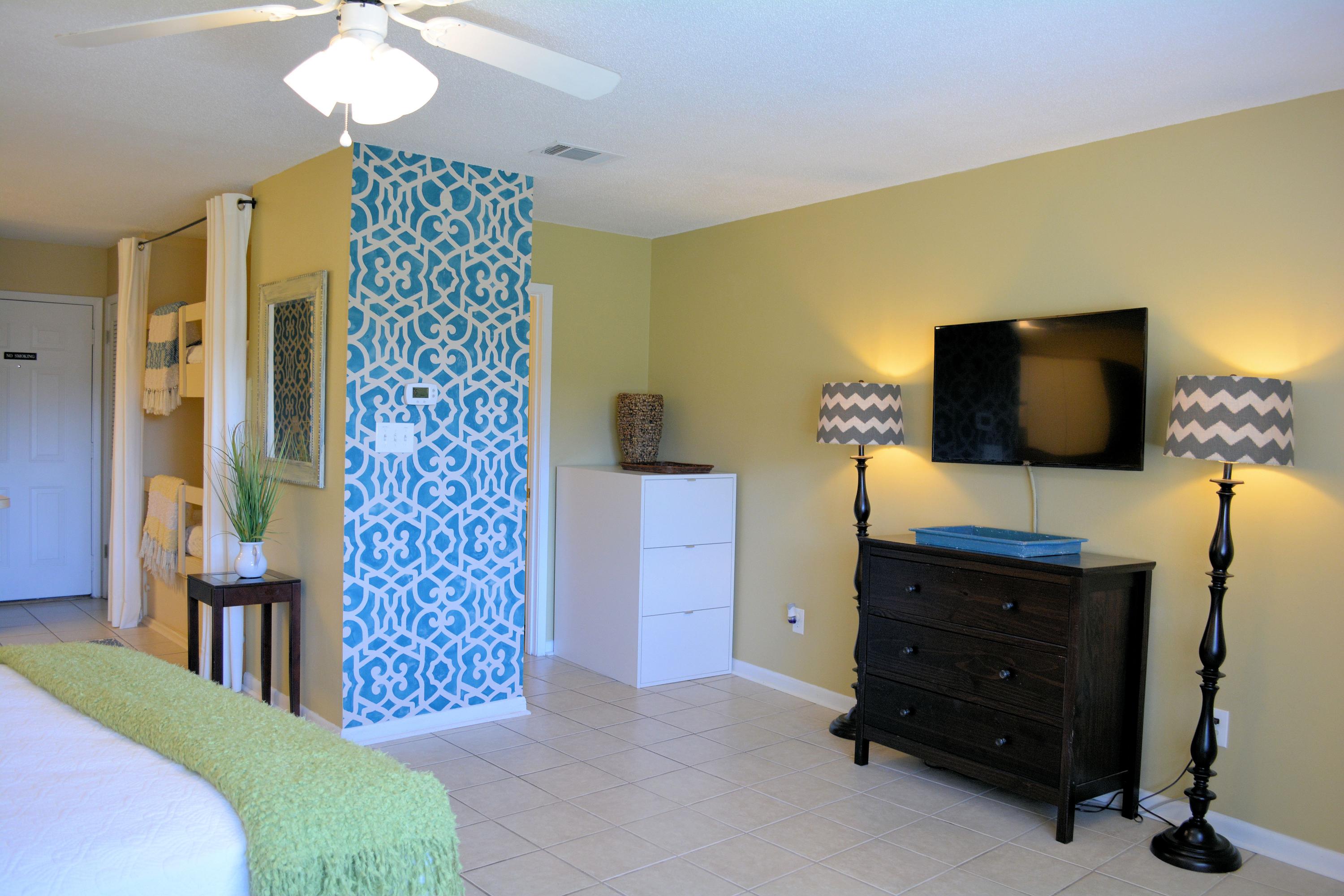 HIDDEN BEACH VILLAS CONDO - Residential