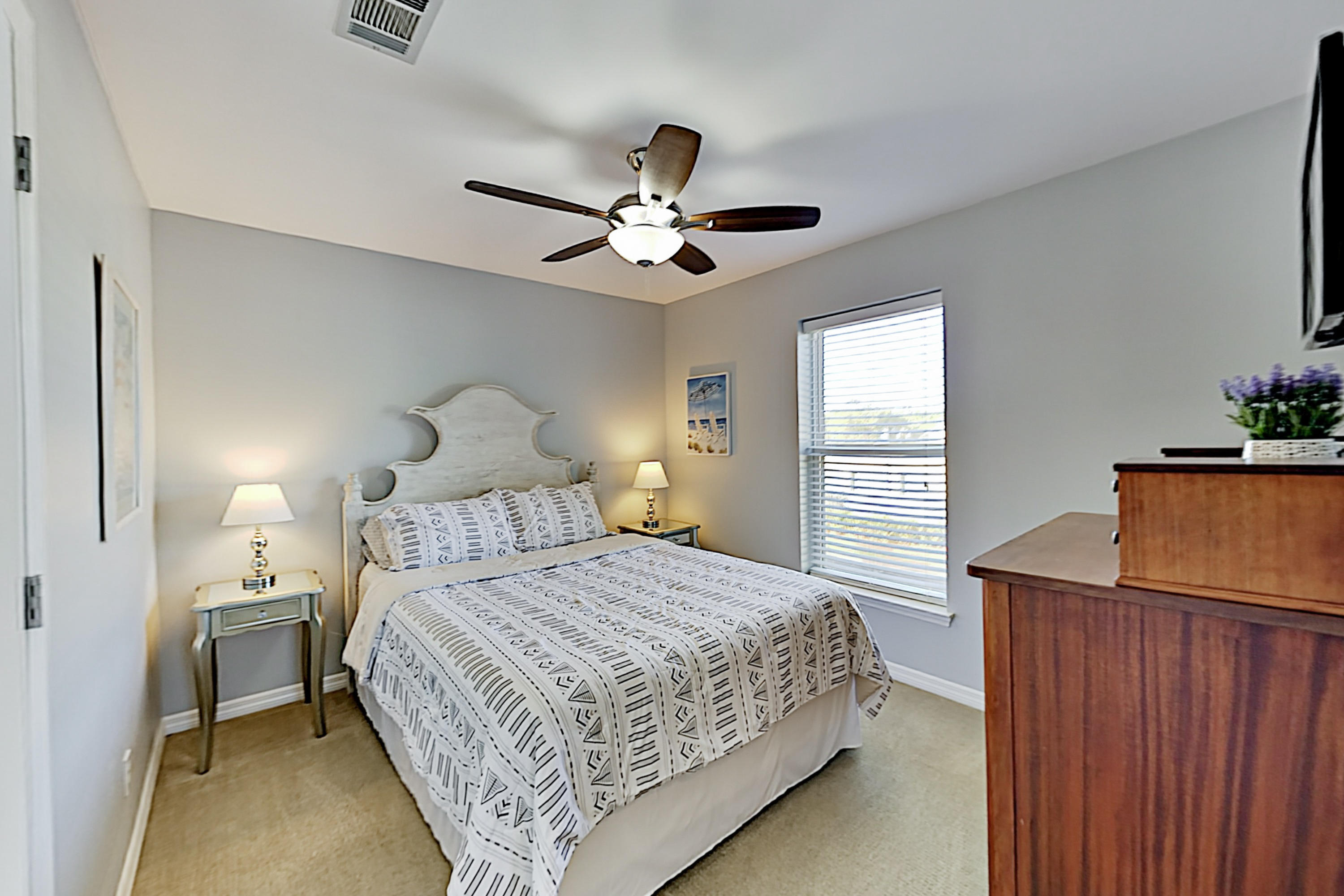 ROLLIN TIDE VILLAS - Residential