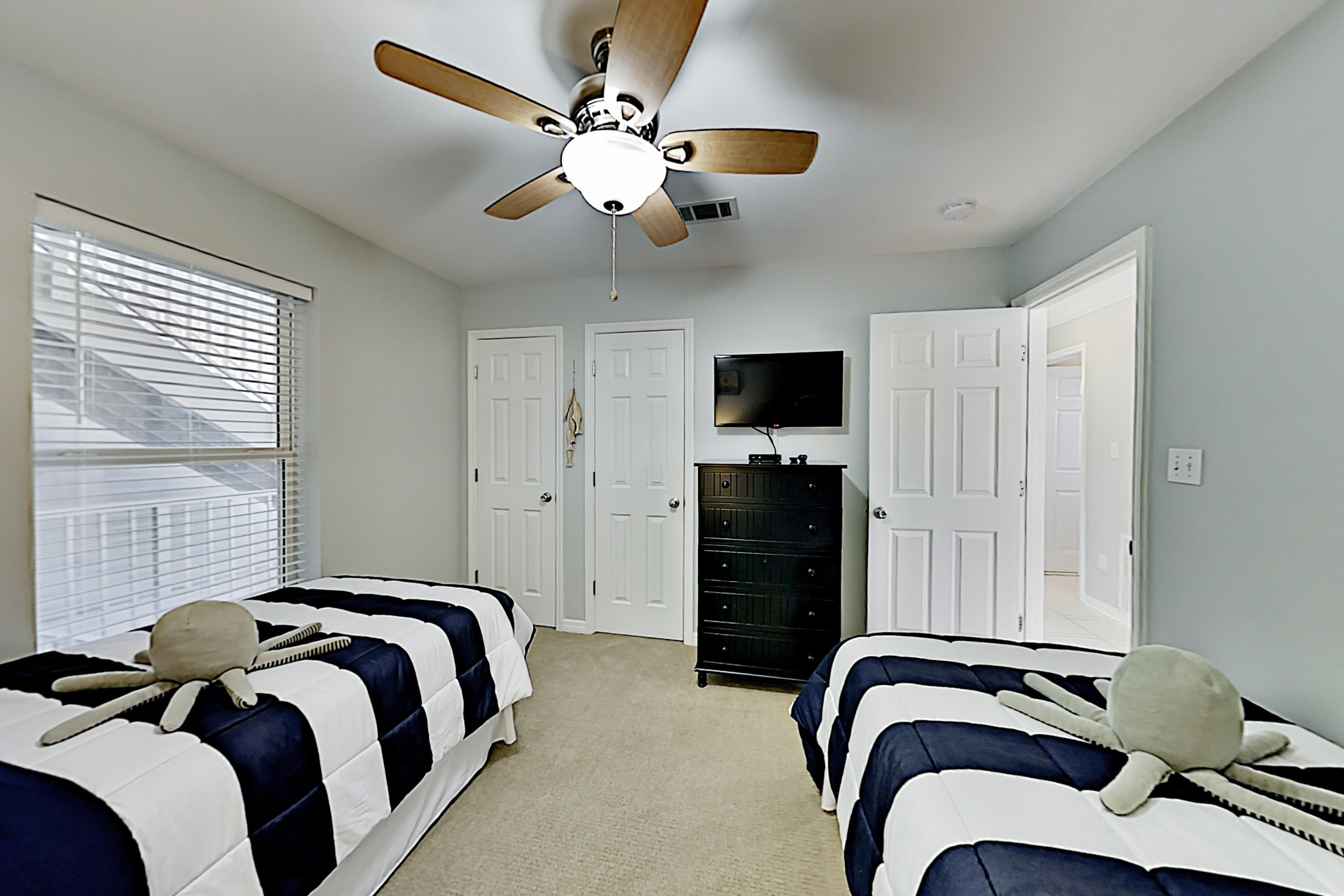 ROLLIN TIDE VILLAS - Residential