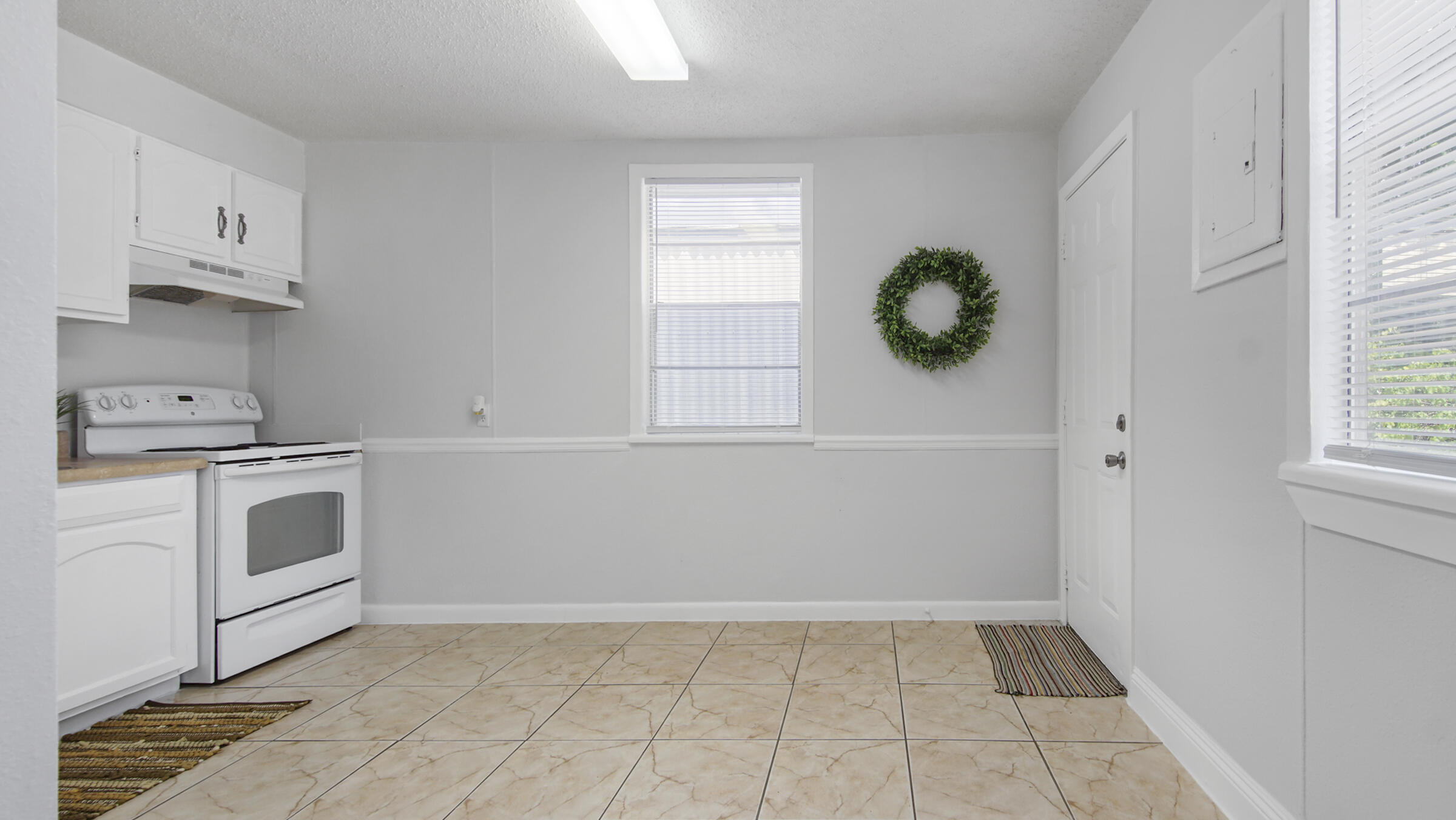 TOWN OF DEFUNIAK SPRINGS - Residential