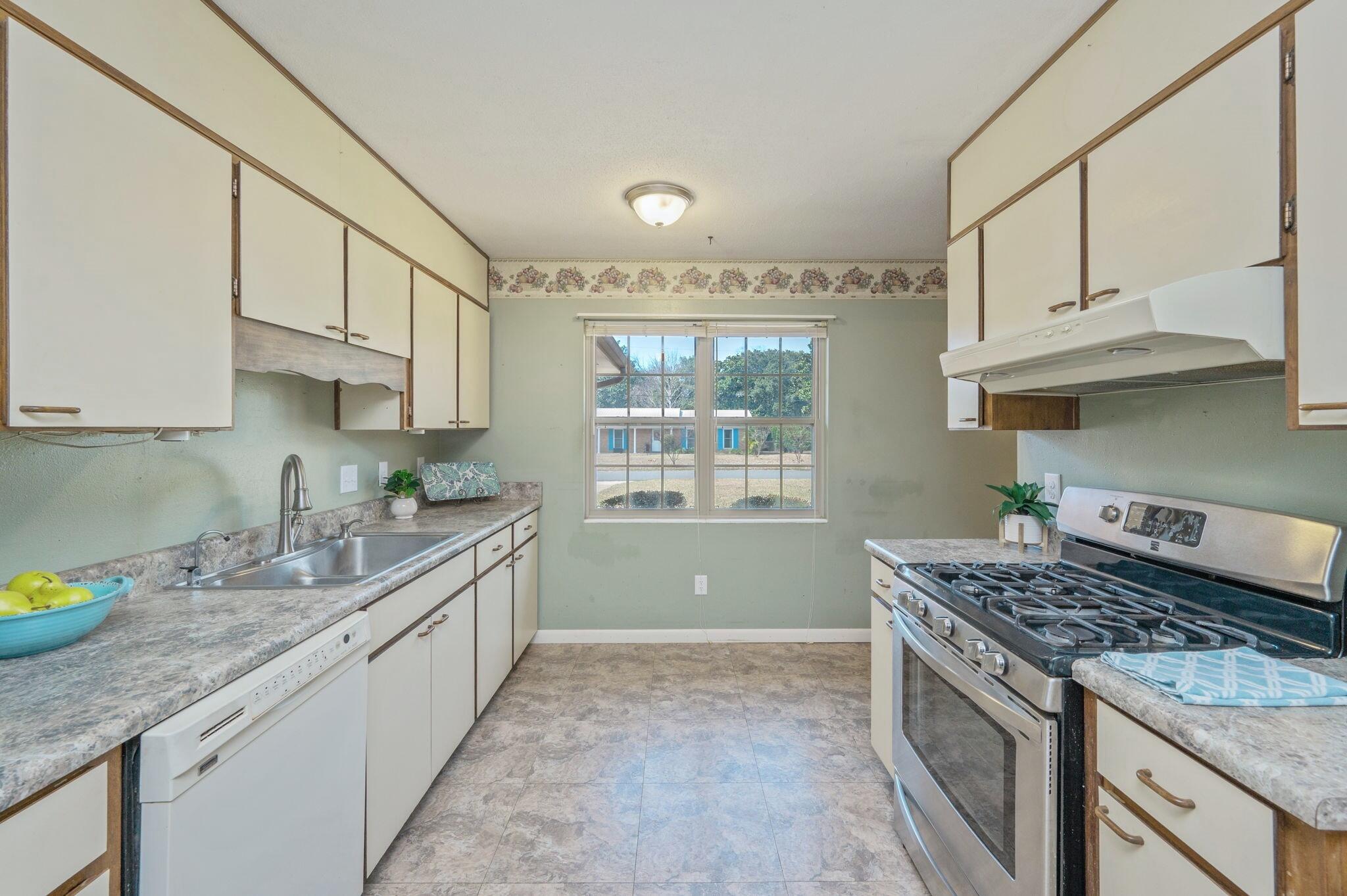 LONGWOOD S/D 2ND ADDN - Residential