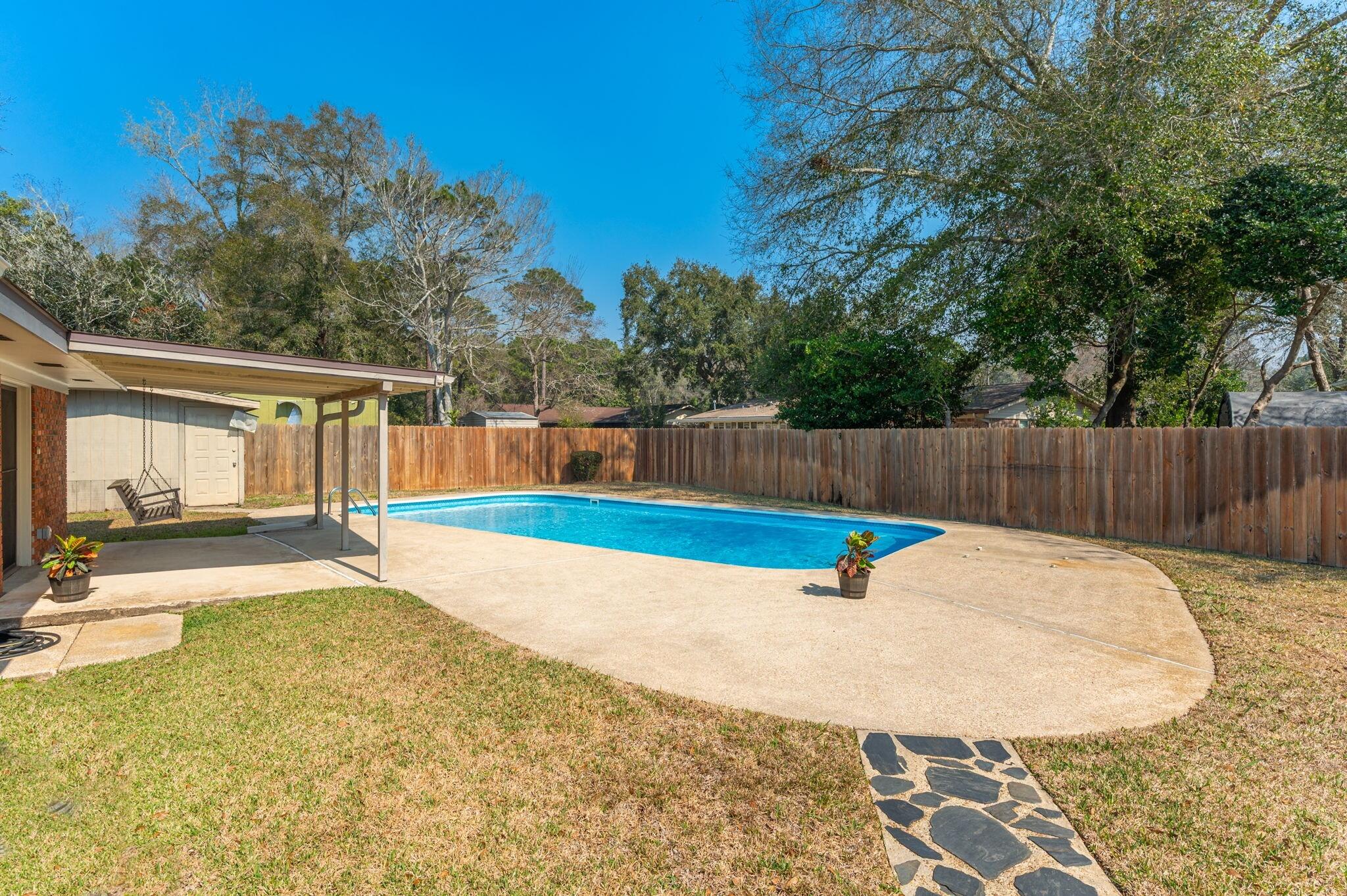 LONGWOOD S/D 2ND ADDN - Residential