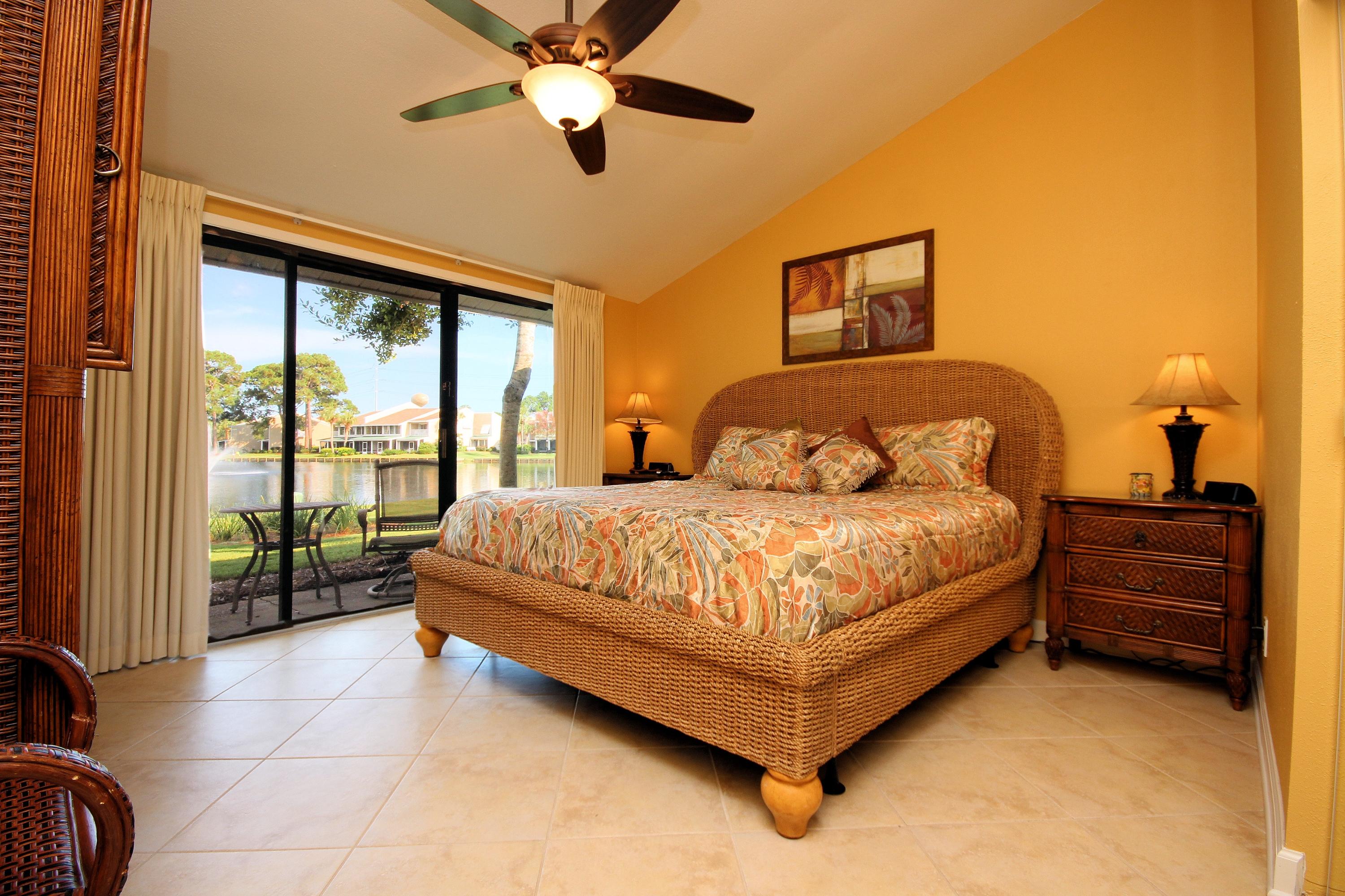 BAYOU VILLAGE CONDO PH 2 - Residential