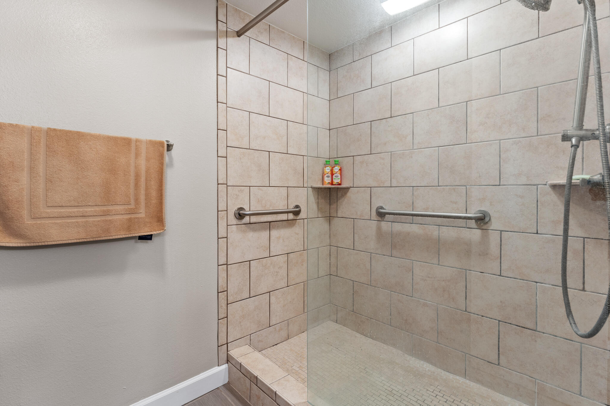 PLAYERS CLUB ON THE BAY - Residential