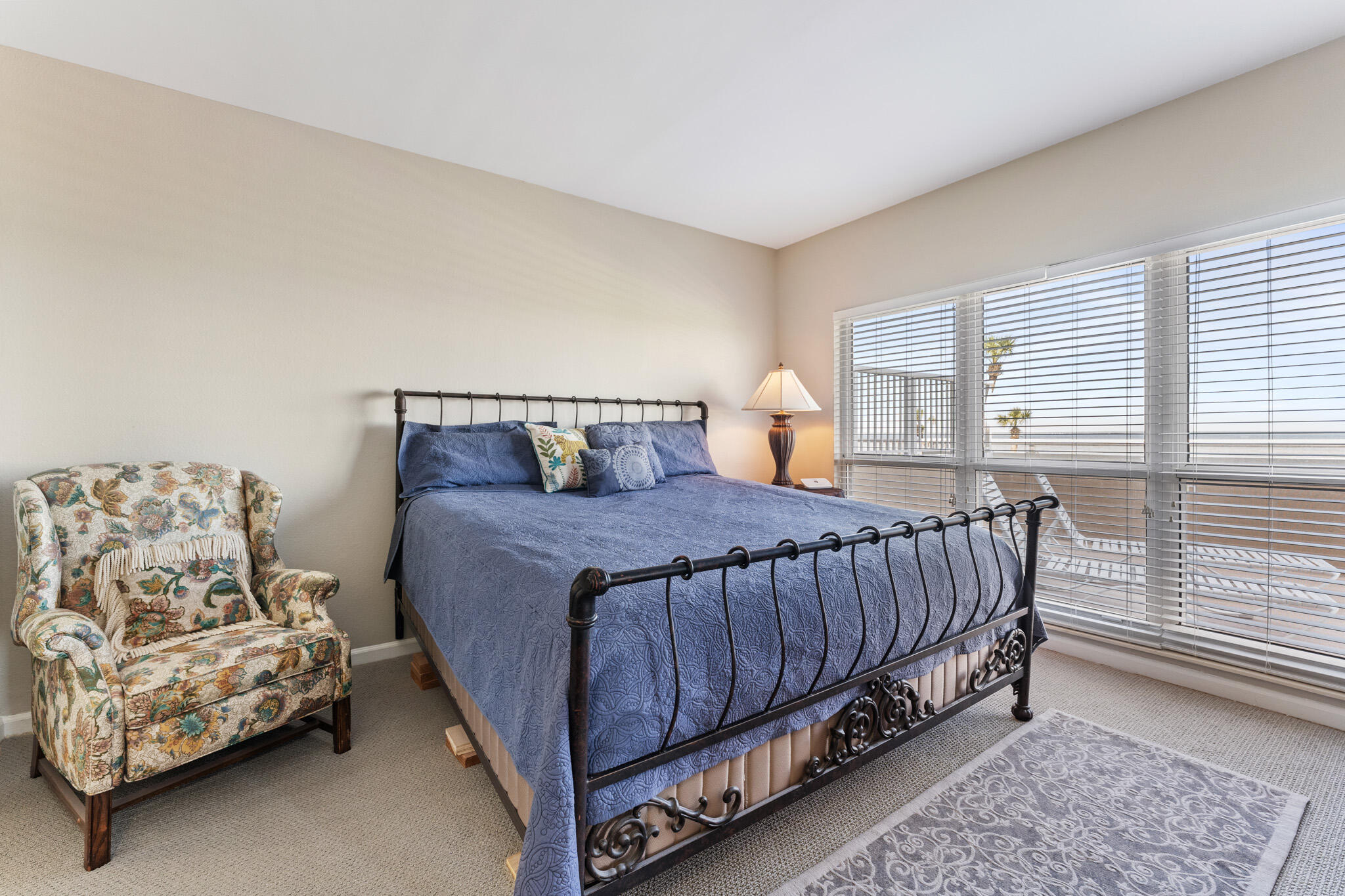 PLAYERS CLUB ON THE BAY - Residential