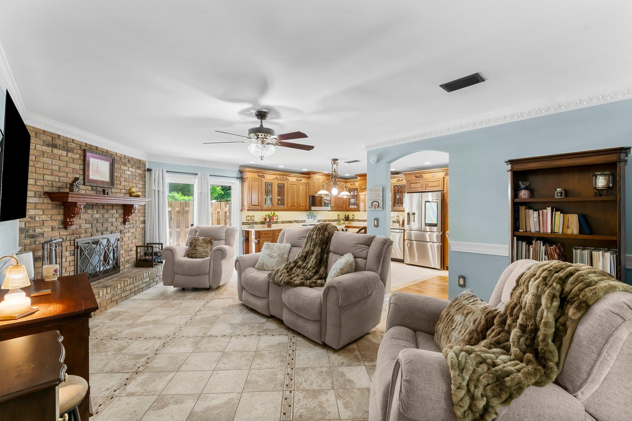 RAINTREE ESTATES - Residential