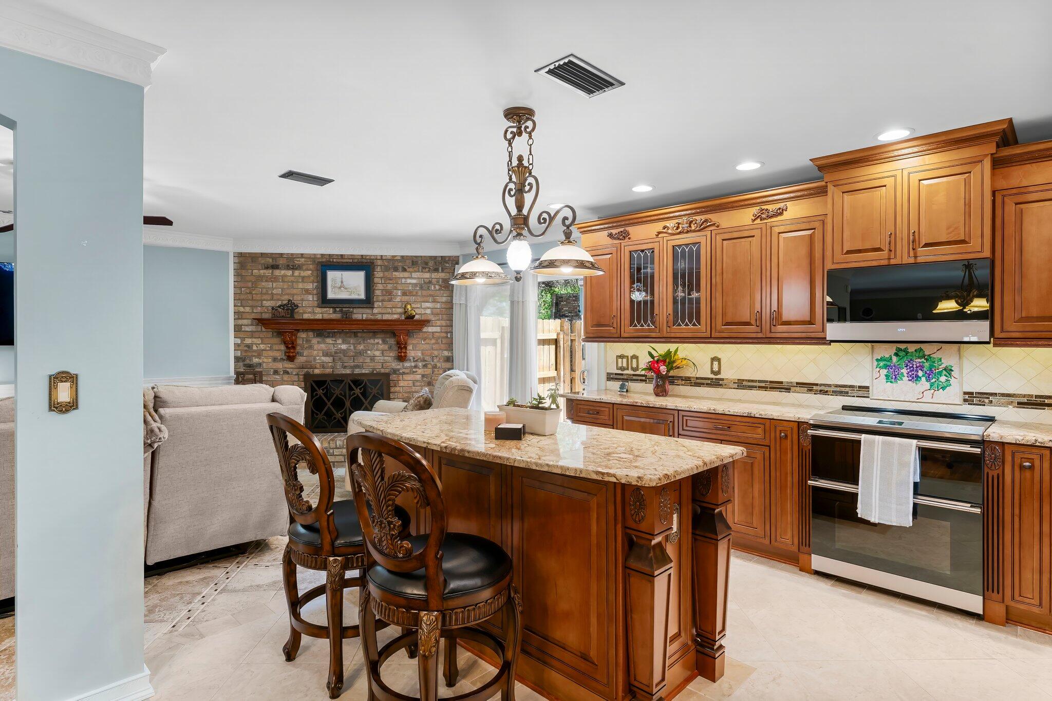 RAINTREE ESTATES - Residential