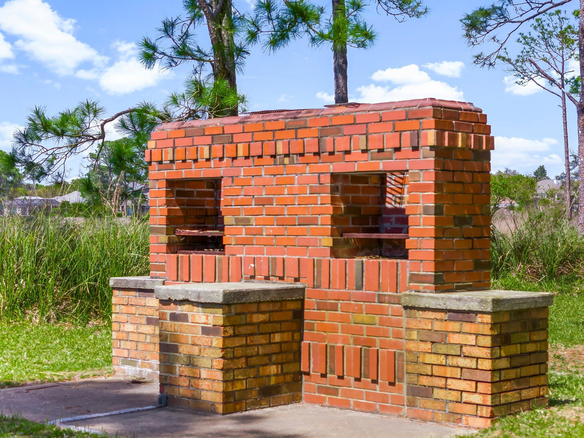 RAINTREE ESTATES - Residential