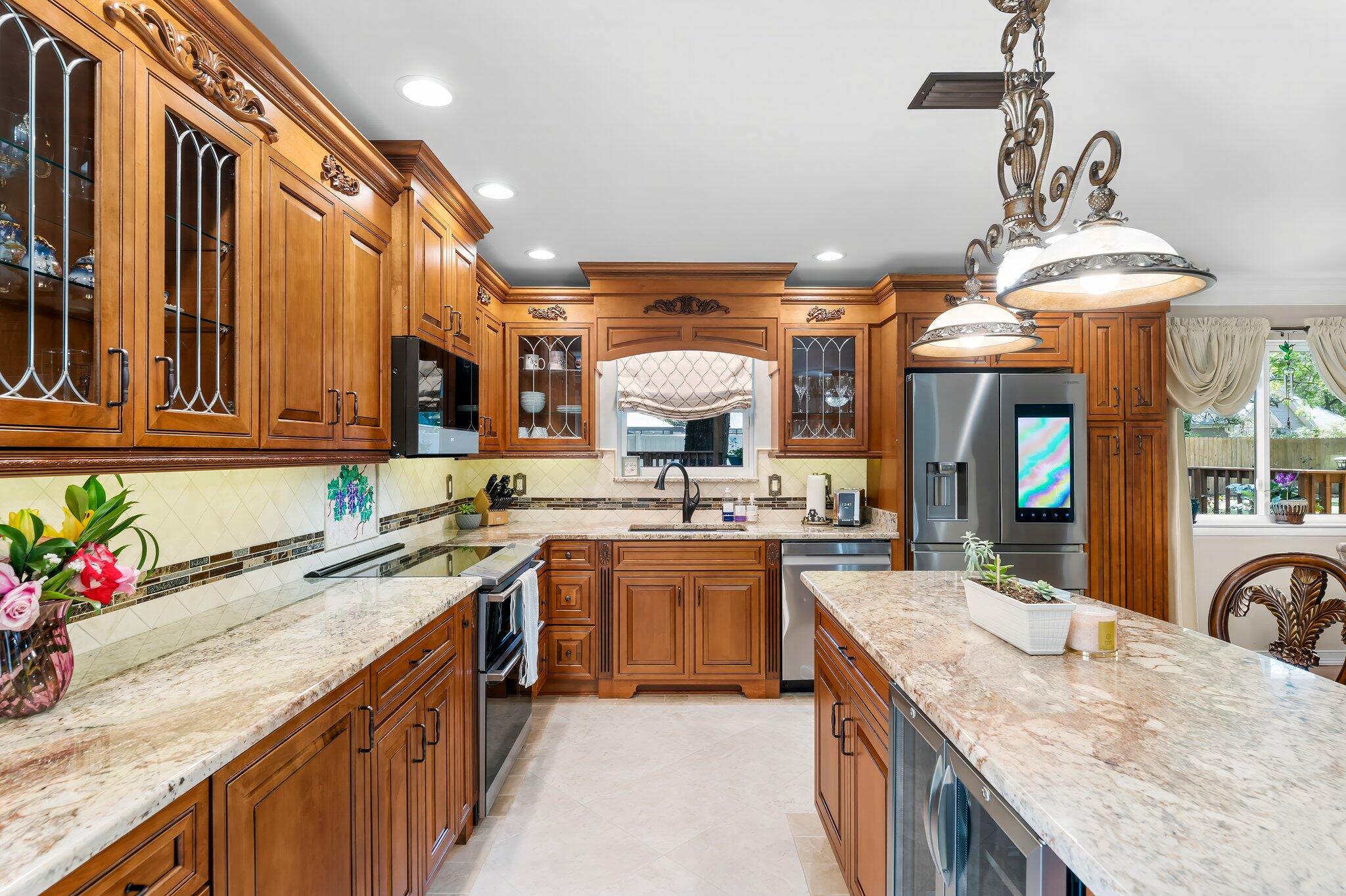 RAINTREE ESTATES - Residential