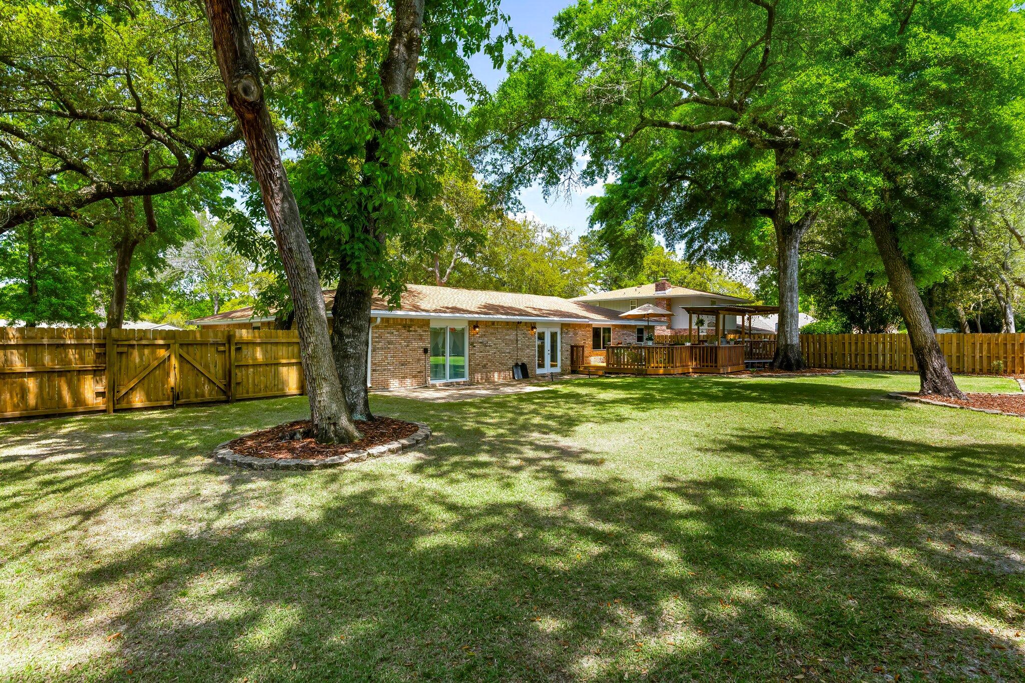 RAINTREE ESTATES - Residential