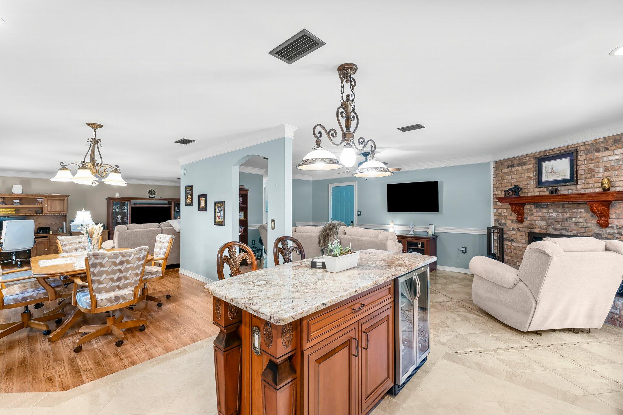 RAINTREE ESTATES - Residential
