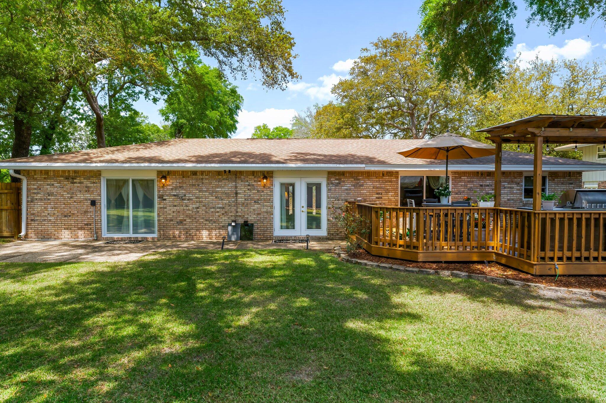 RAINTREE ESTATES - Residential