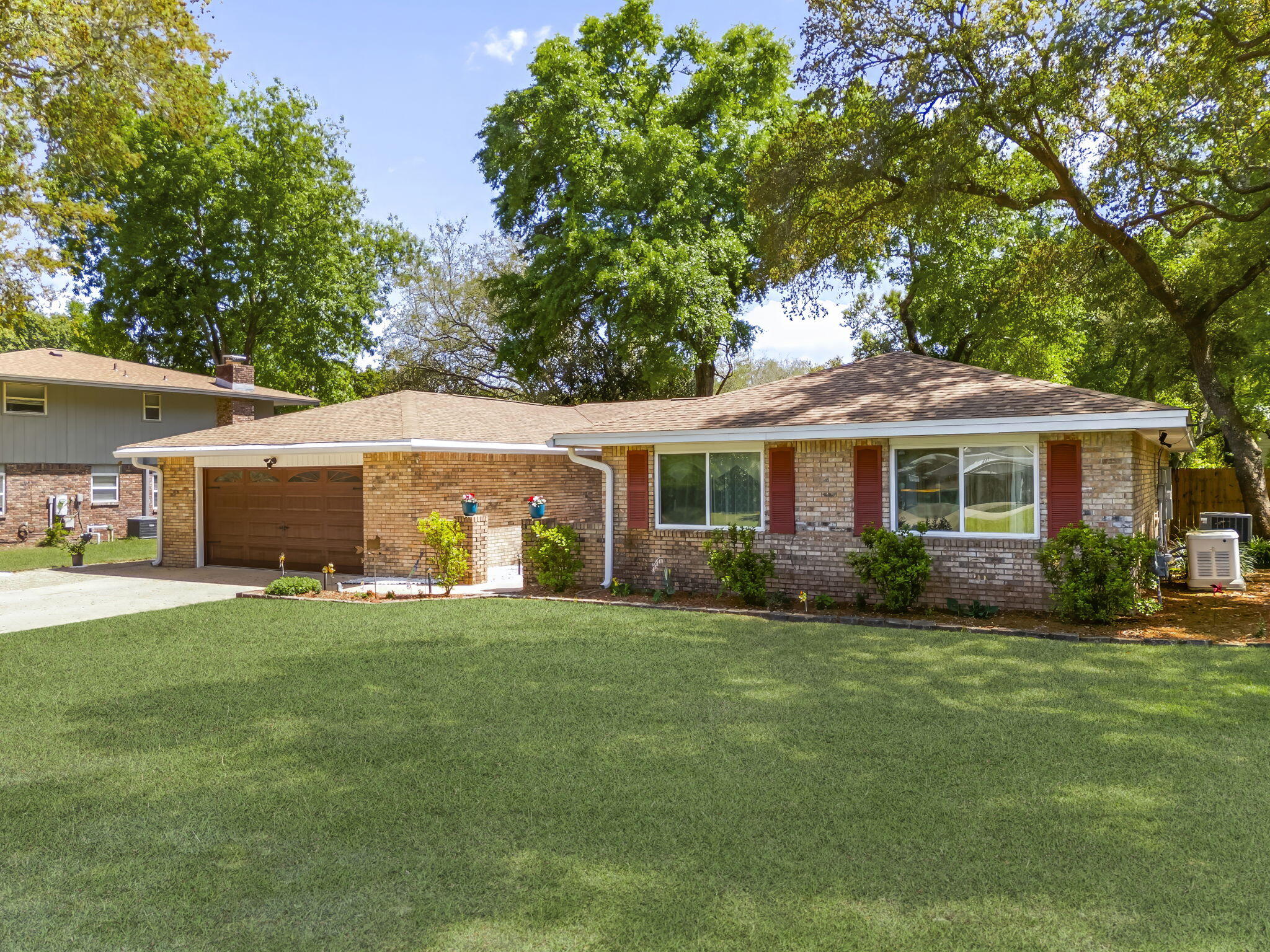 RAINTREE ESTATES - Residential