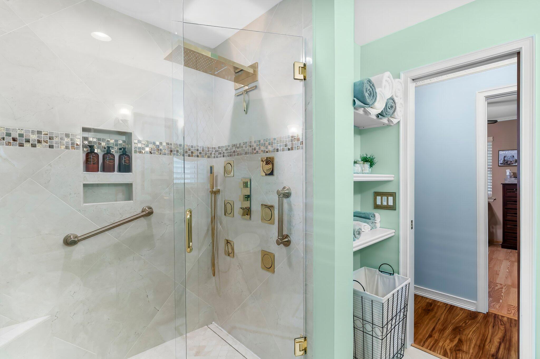 RAINTREE ESTATES - Residential