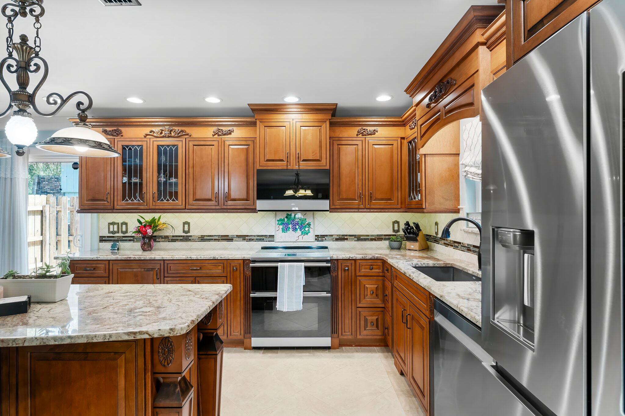 RAINTREE ESTATES - Residential