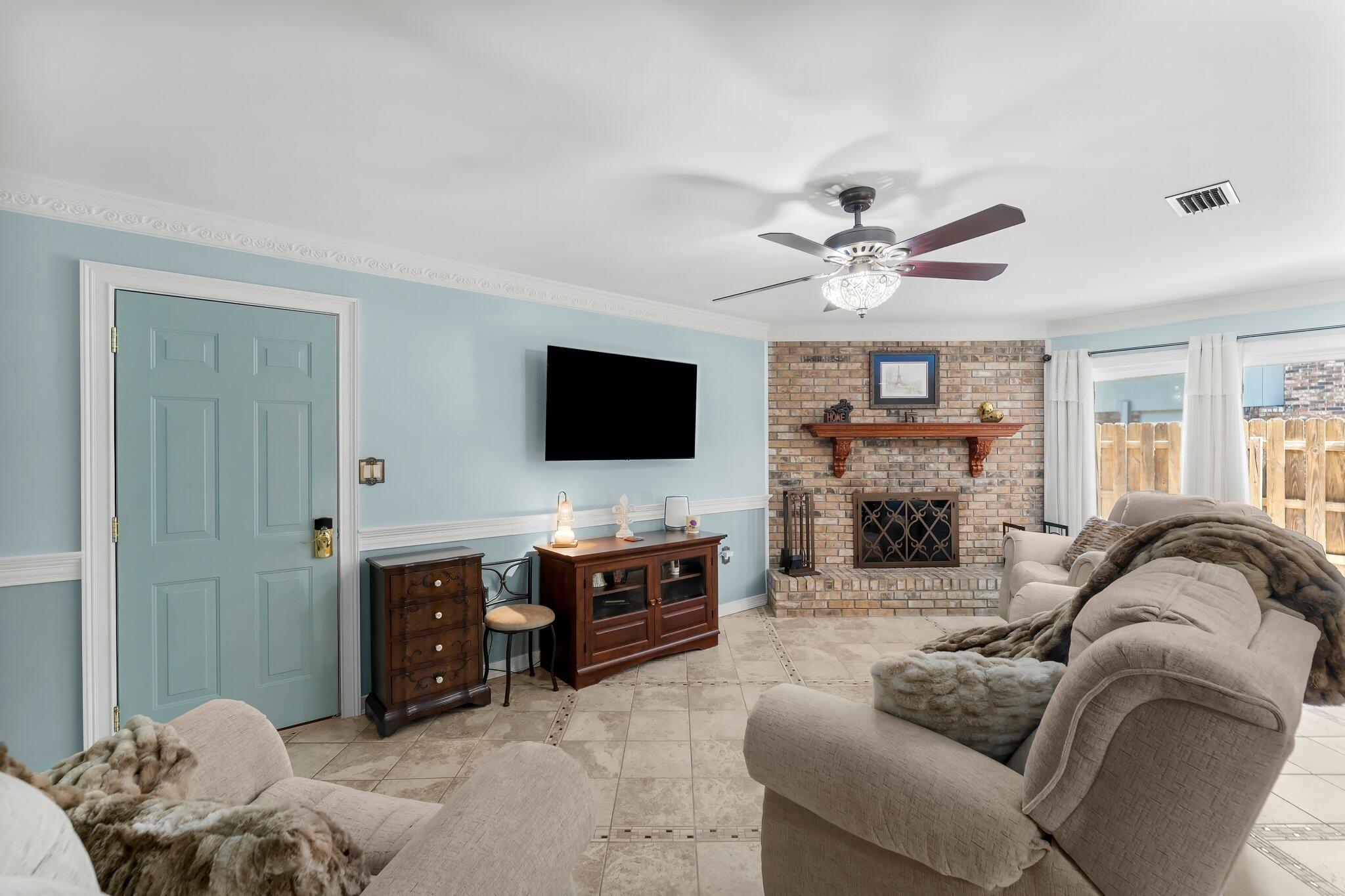 RAINTREE ESTATES - Residential