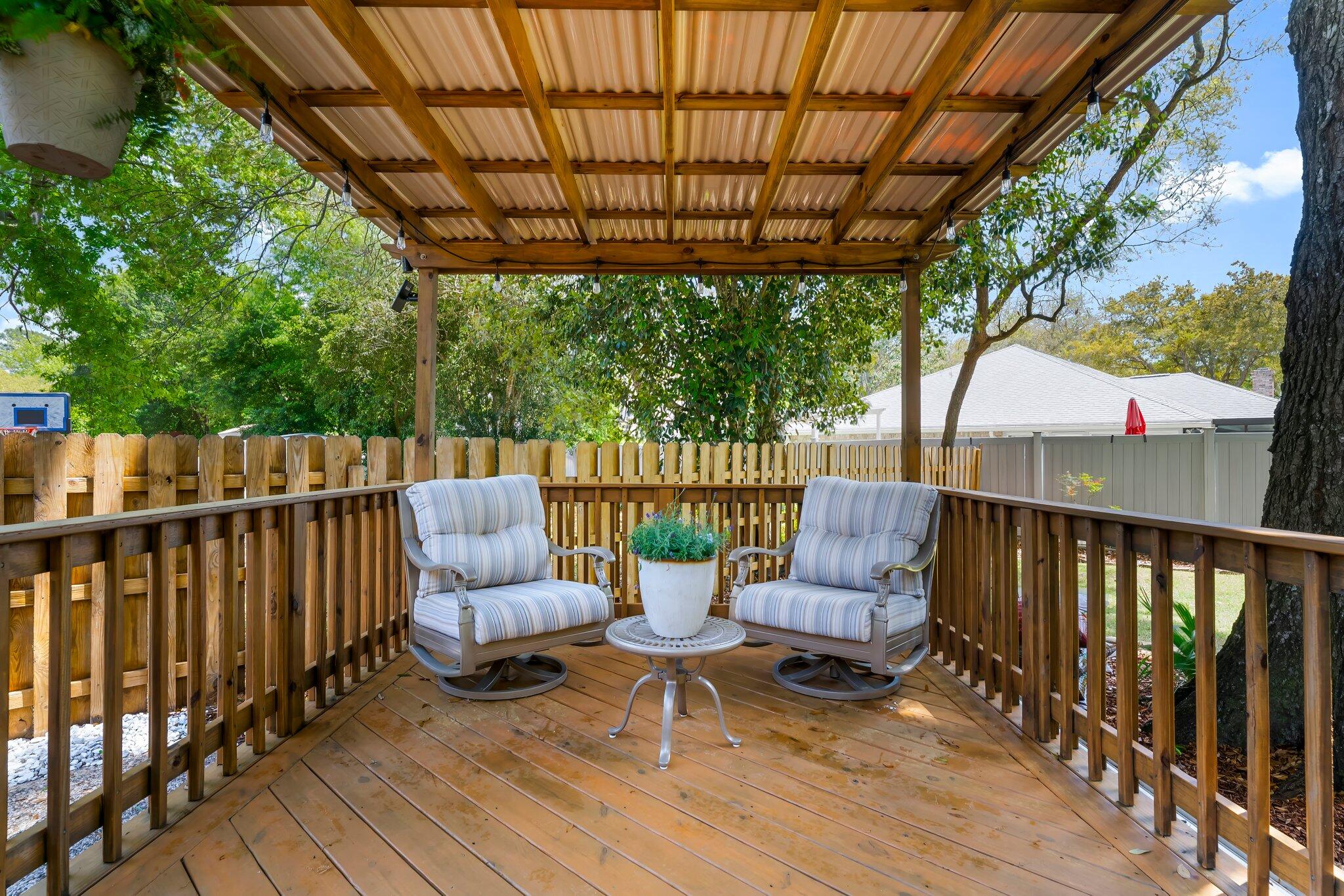 RAINTREE ESTATES - Residential