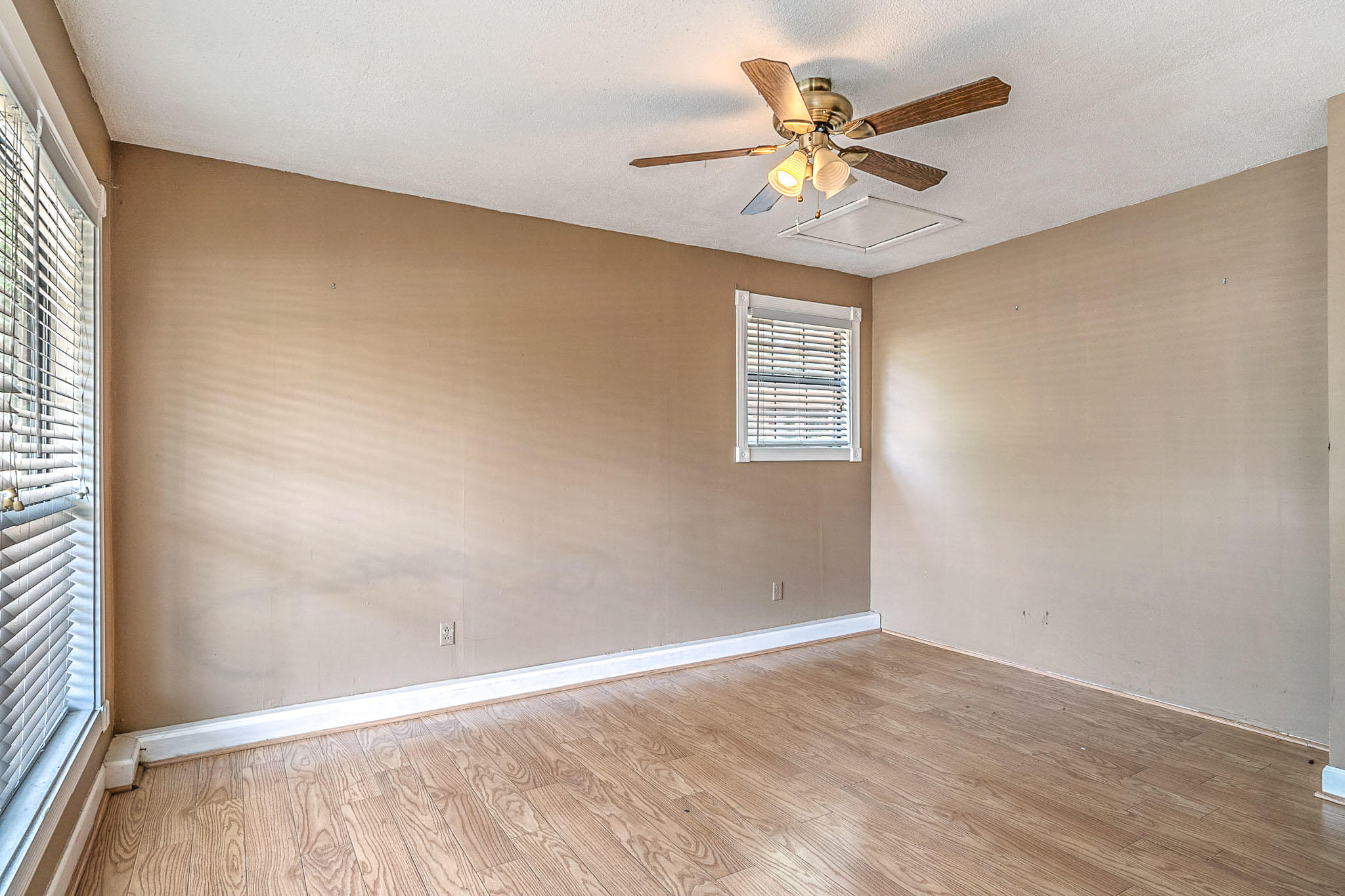 MIRAMAR ESTATES 2ND ADDN - Residential