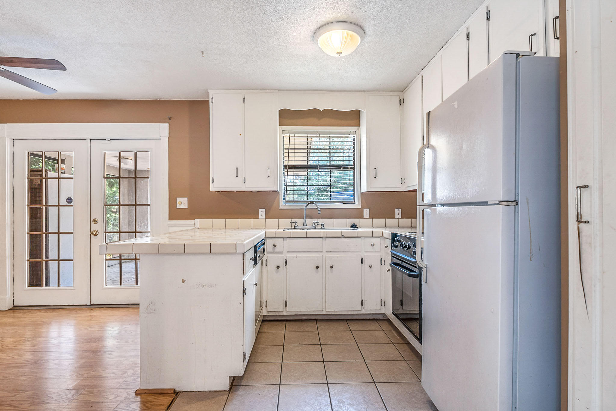 MIRAMAR ESTATES 2ND ADDN - Residential