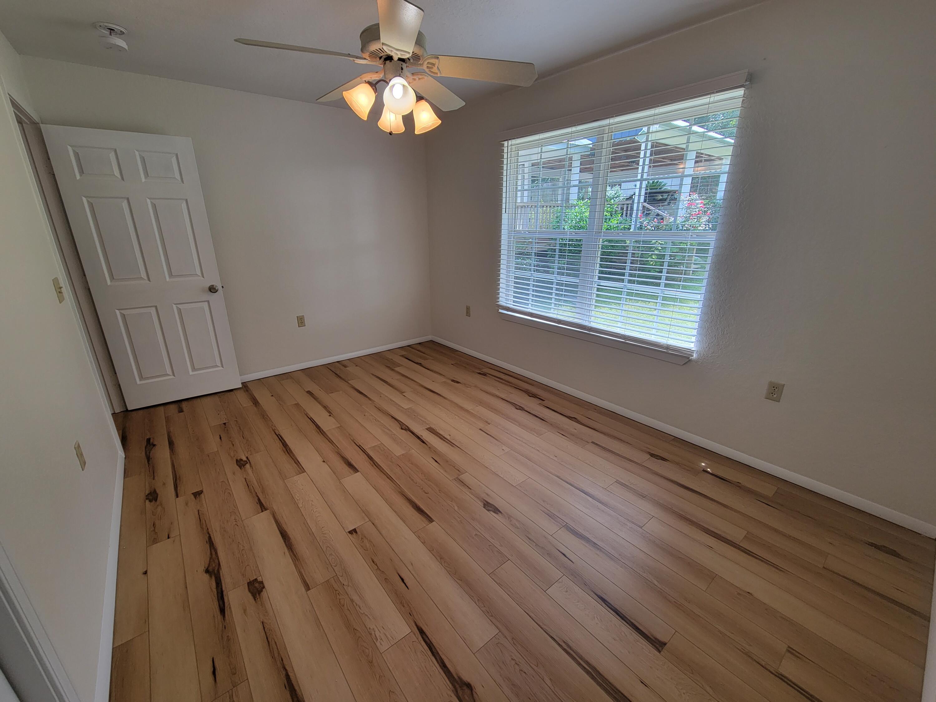 KING LAKE ESTATES - Residential