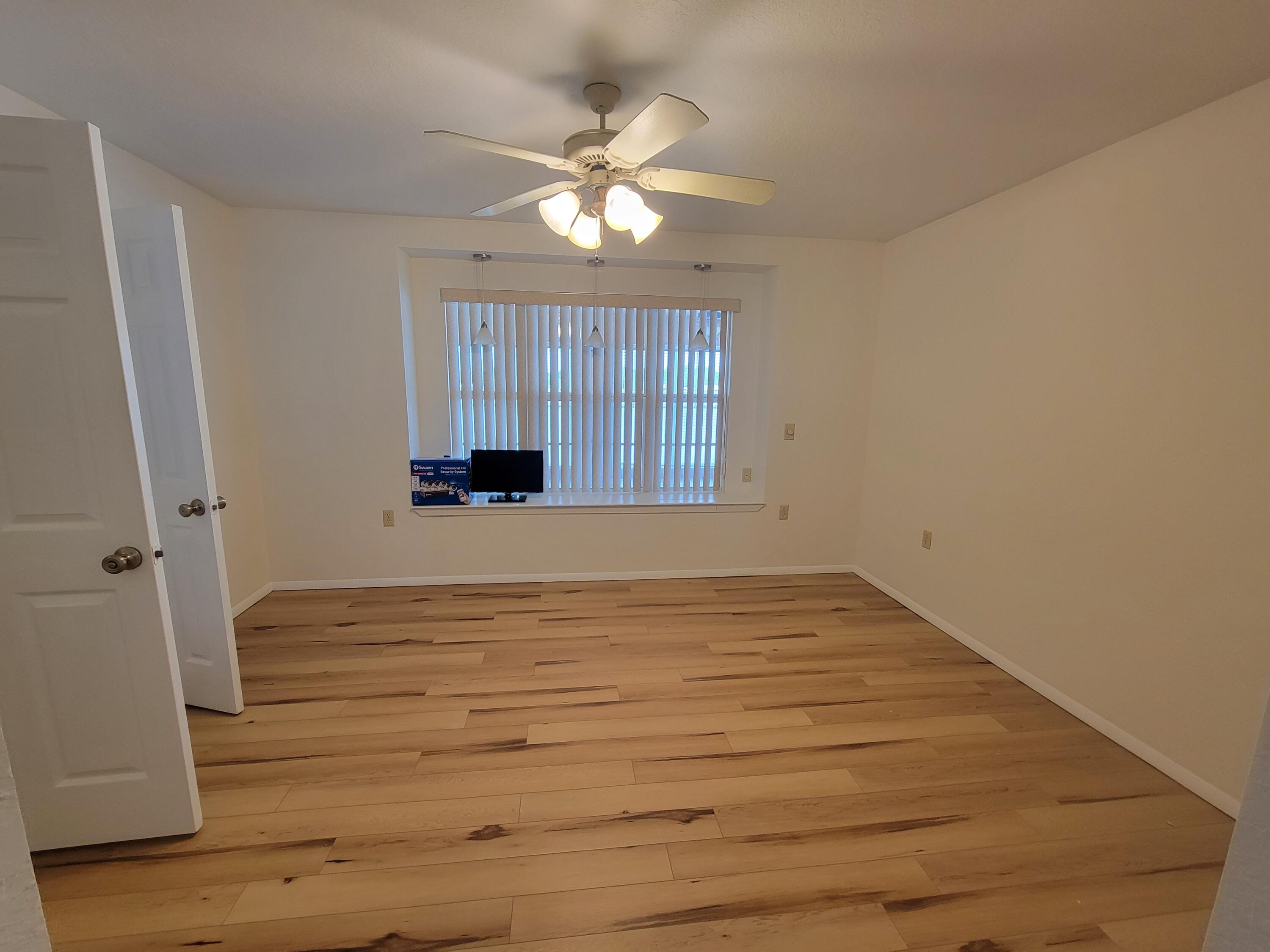 KING LAKE ESTATES - Residential