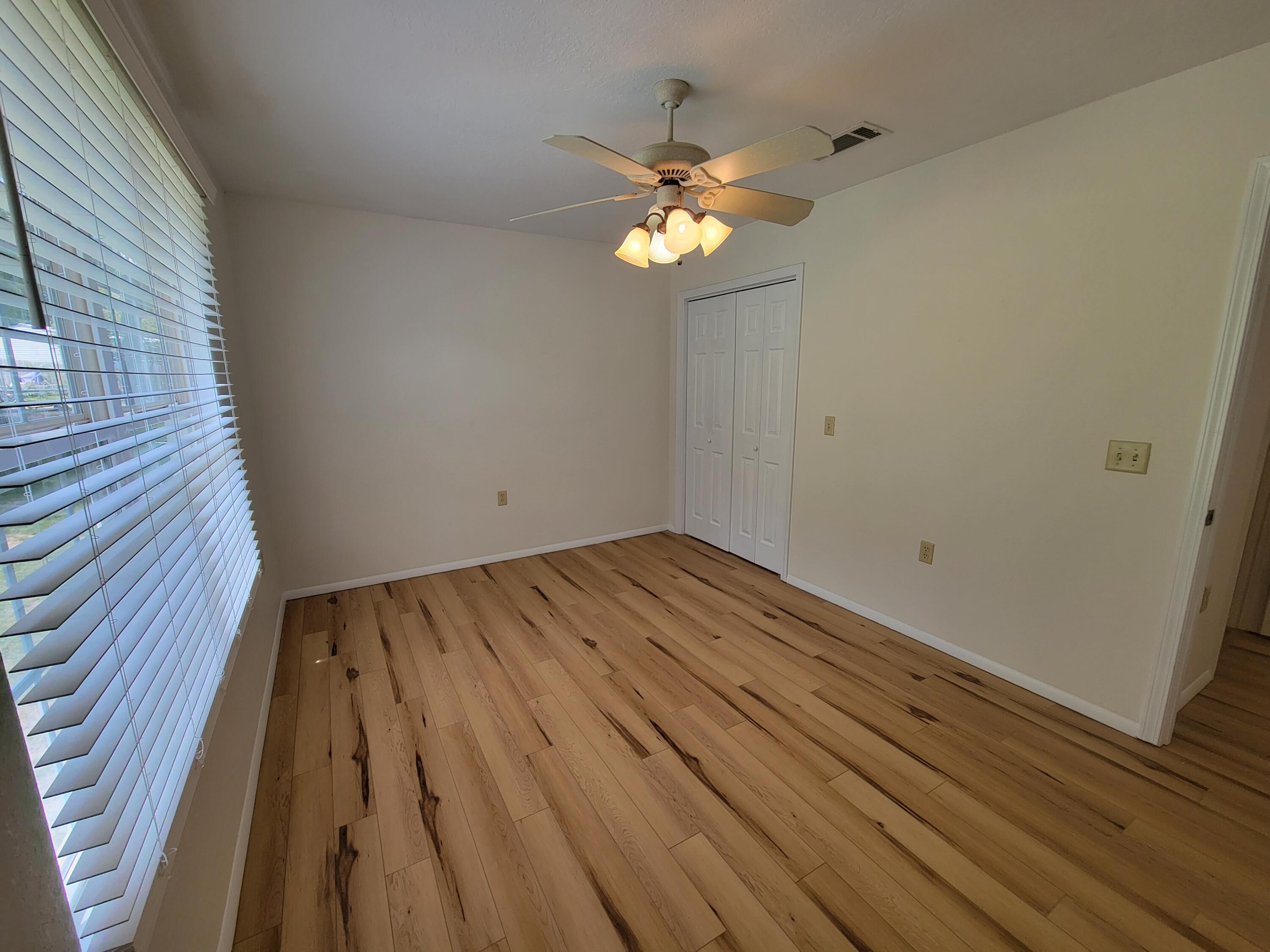 KING LAKE ESTATES - Residential