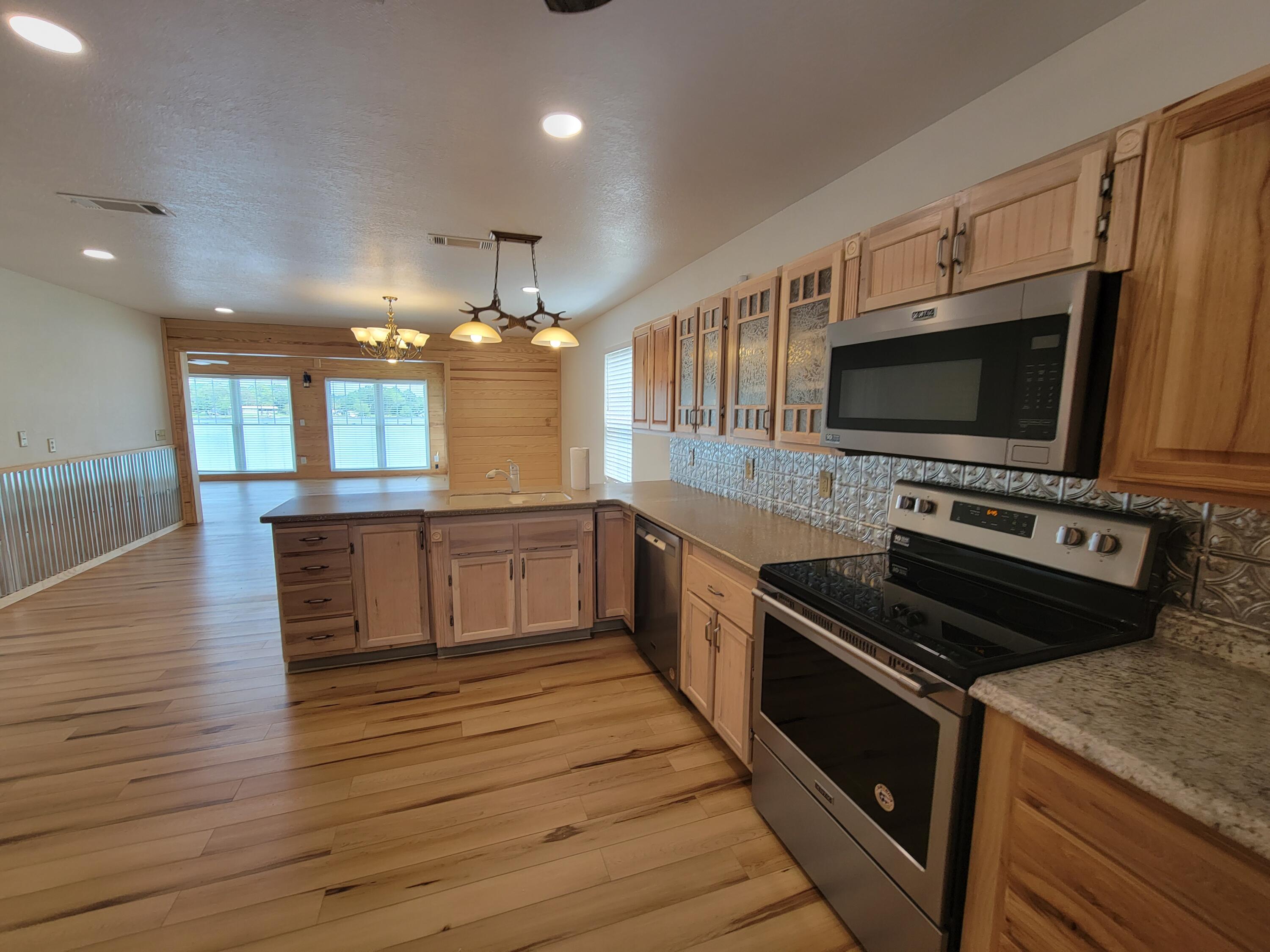 KING LAKE ESTATES - Residential